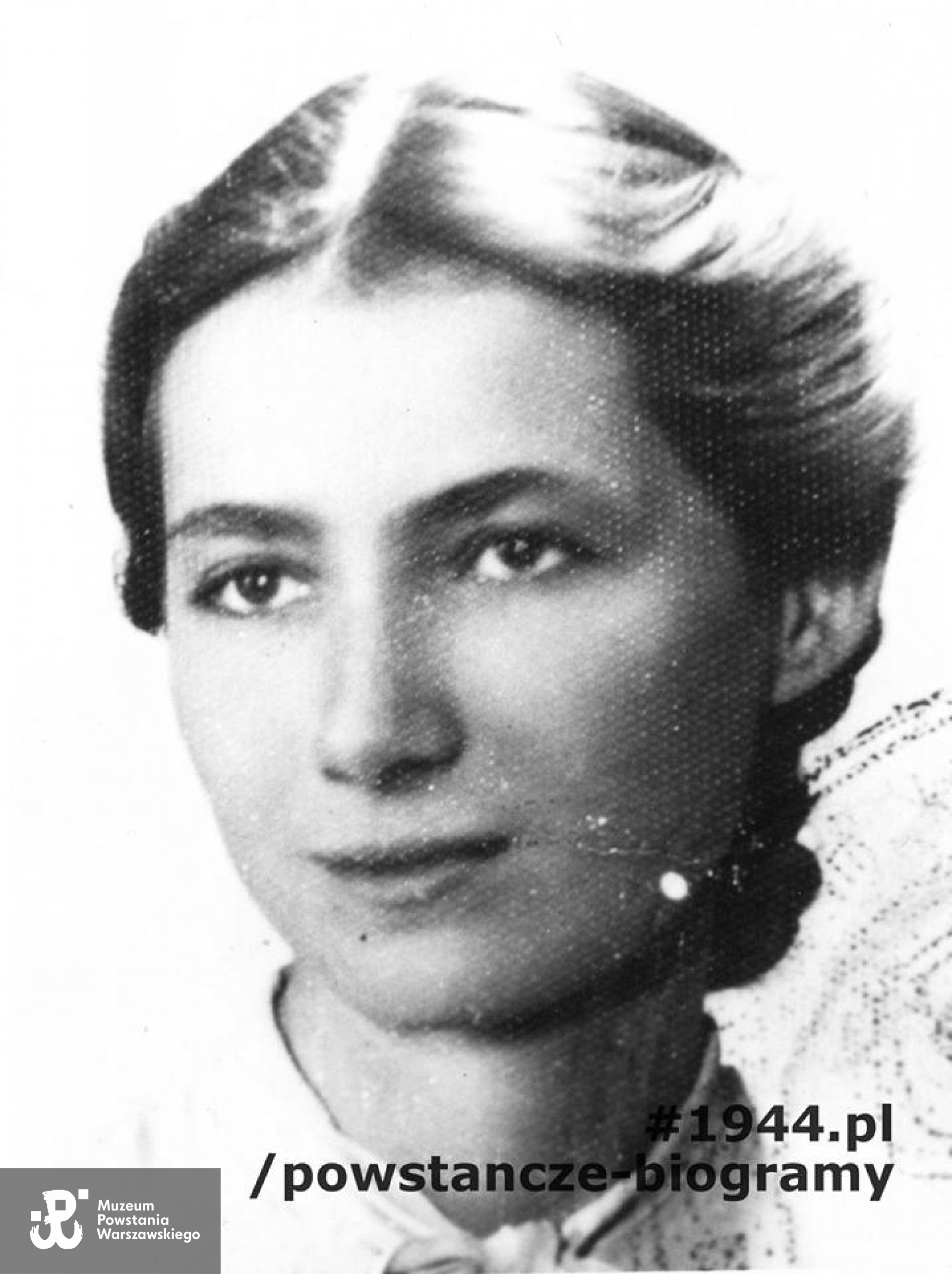 Teresa Luboradzka "Jasińska", "Anna", "265" (1927-1998). Na fotografii w lipcu 1944 roku. Fot. ze zbiorów Muzeum Powstania Warszawskiego, zbiór Ewy Orlikowskiej-Krasnowolskiej