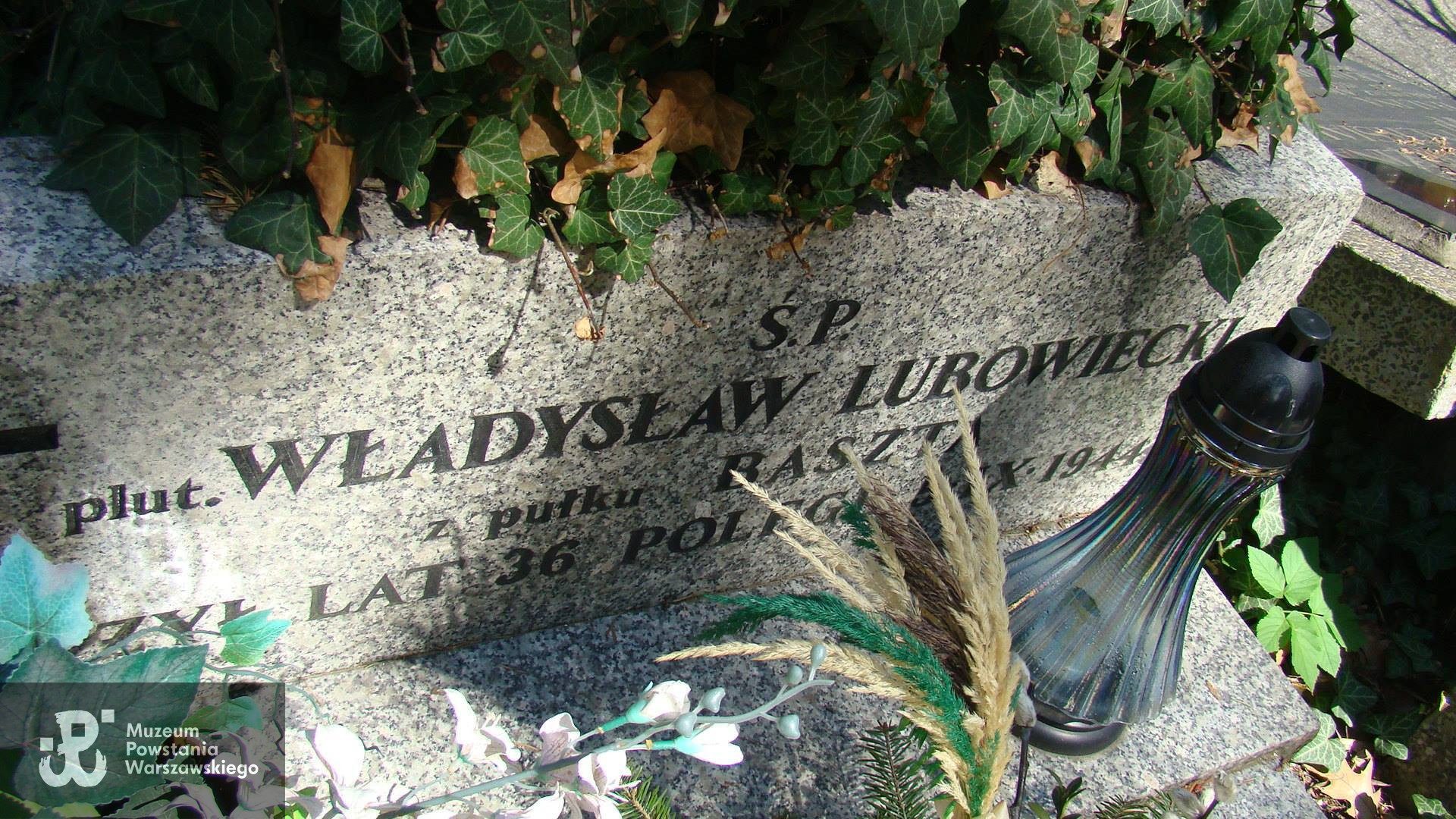 Cmentarz   Wojskowy na Powązkach - kwatera A 23, rząd 8, grób 12. Fot. Beata Trzcińska