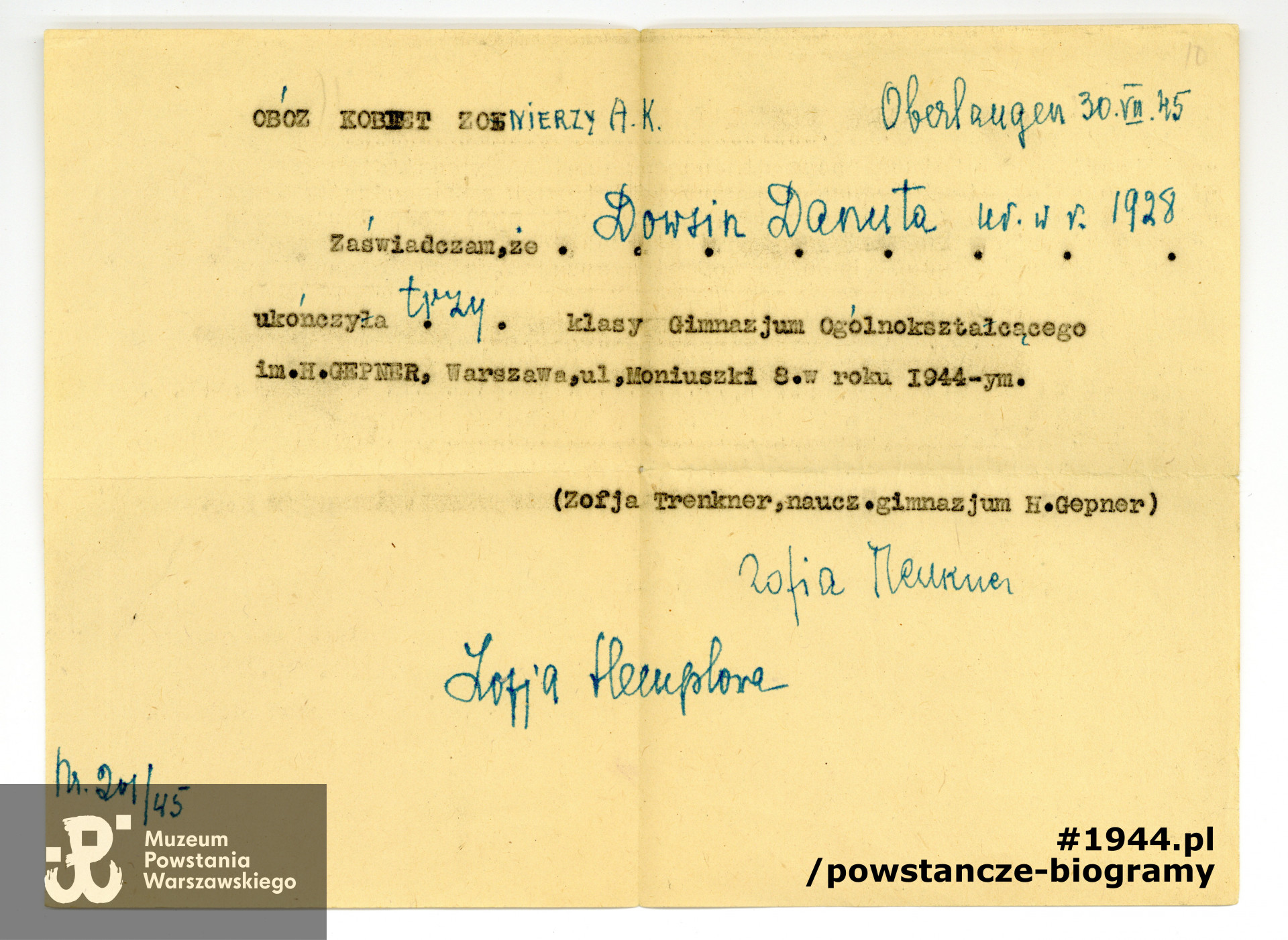 Ze zbiorów Muzeum Powstania Warszawskiego, sygn. P/3366-68, dar p. Danuty Zadig z domu Dowsin