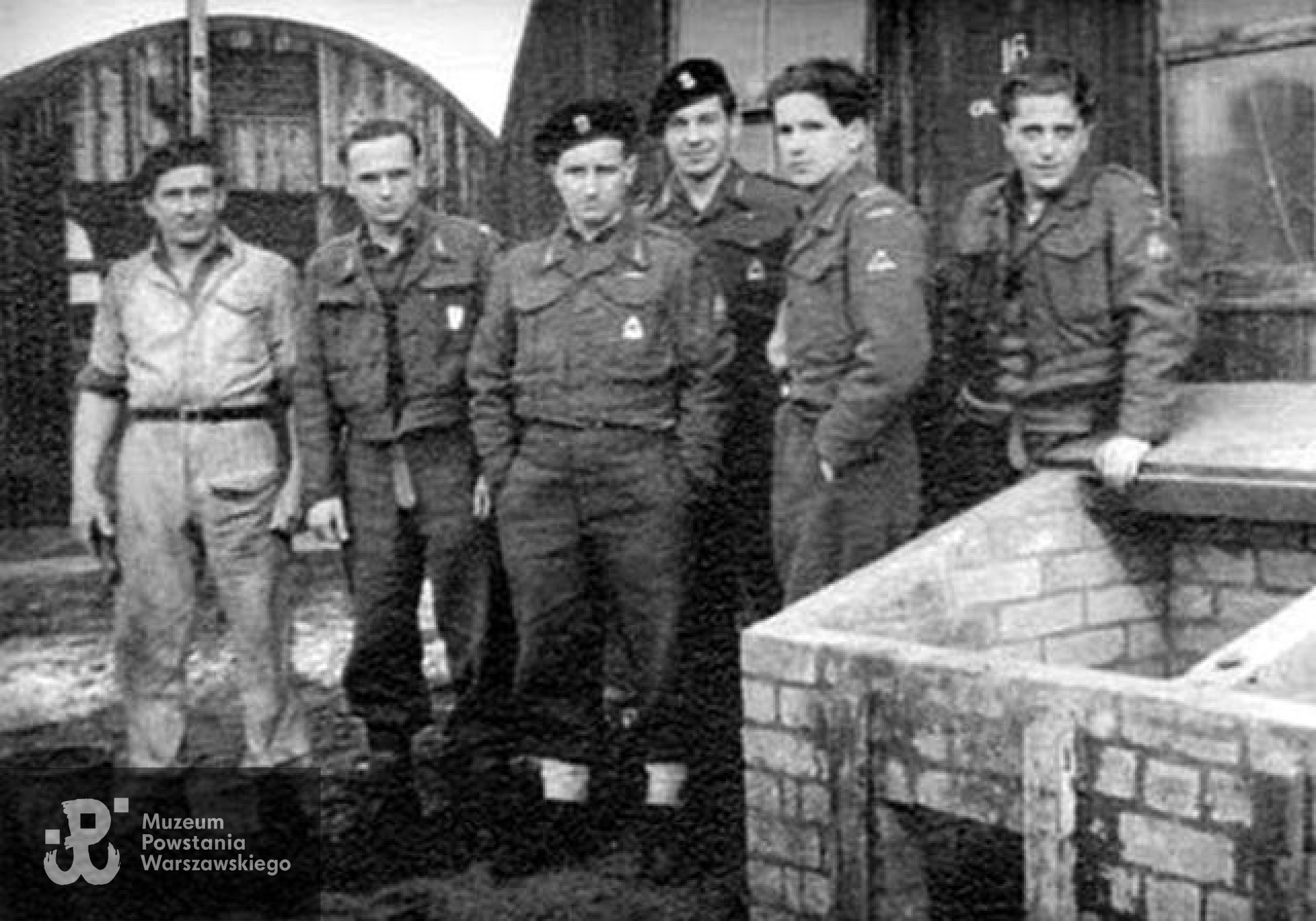 Ze zbiorów Andrzeja Łęckiego/Archiwum 2. HBAP "Żbik"