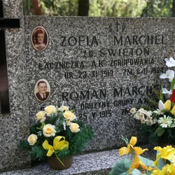 Cmentarz Powązkowski w Warszawie (Stare Powązki), kwatera 286, rząd 4, grób 8. Fot. udostępnił p. Piotr Kucza