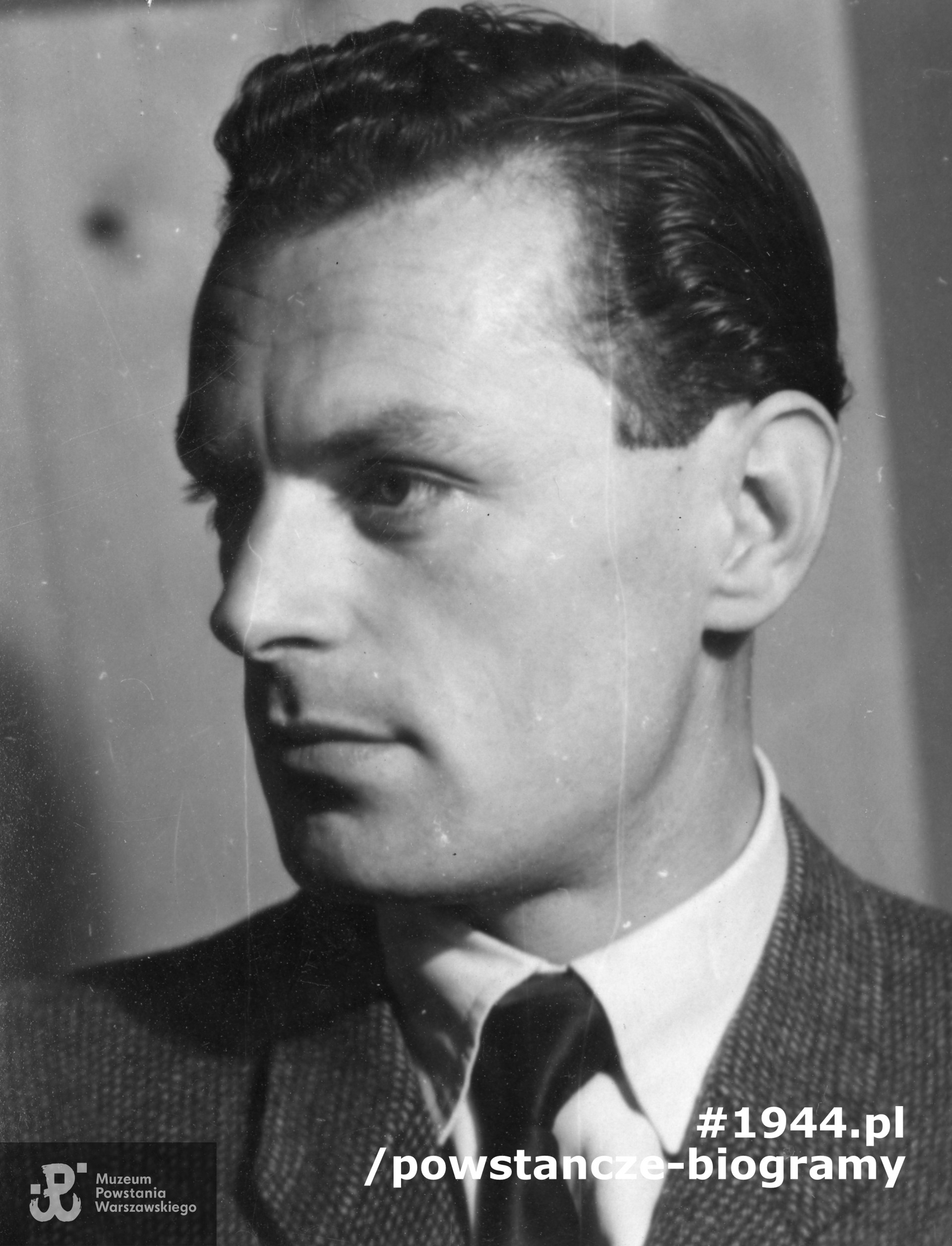  ppor. Marek Marian Molière "Molmar", Chrobry II - 3 kom.plut.III. Fotografia portretowa ze zbiorów Muzeum Powstania Warszawskiego, sygn. MPW-IP/5672