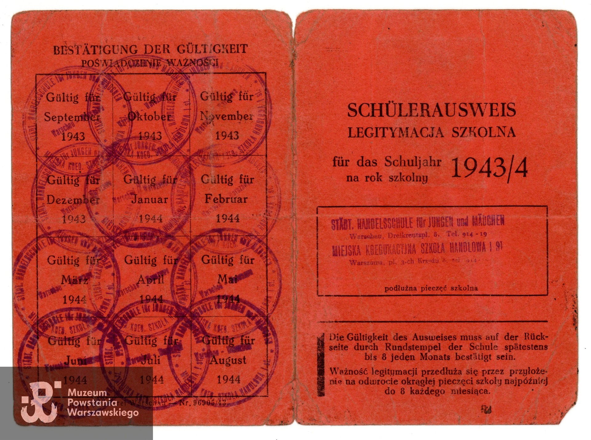 Należący do Michała Jasińskiego Schülerausweis (legitymacja szkolna), wystawiony na rok szkolny 1934/1944. Dokument ze zbiorów rodzinnych p. Michała Jasińskiego. Skan wykonano w Muzeum Powstania Warszawskiego, 08/2022