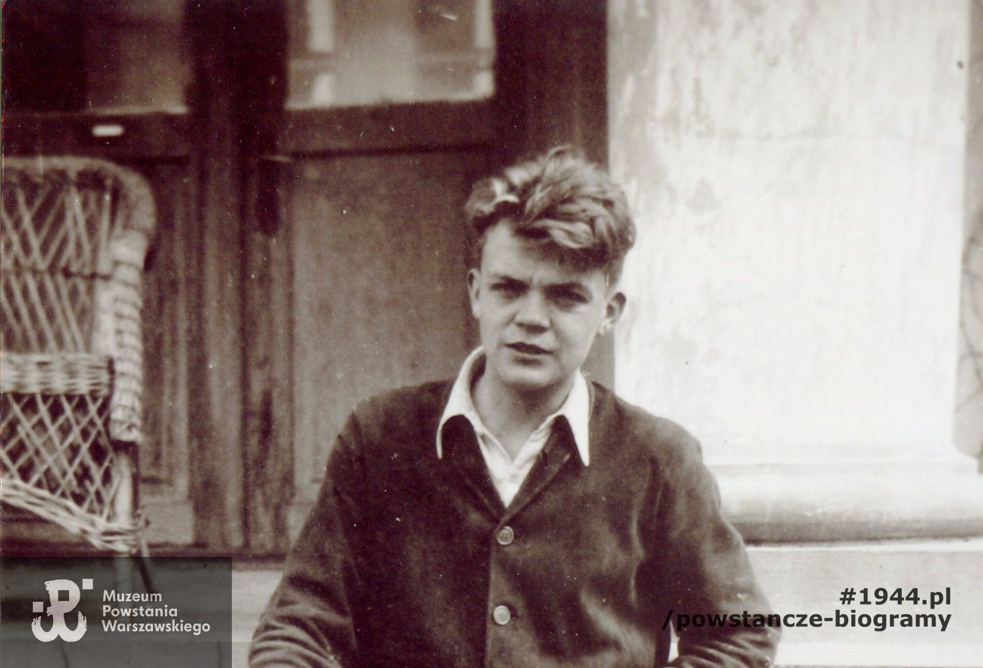 Leszek Goebel ps. "Gryf" ( ? - 1944).  Fot. z archiwum p. Jadwigi Żernickiej-Kumutajtis (fragment szerszego ujęcia)