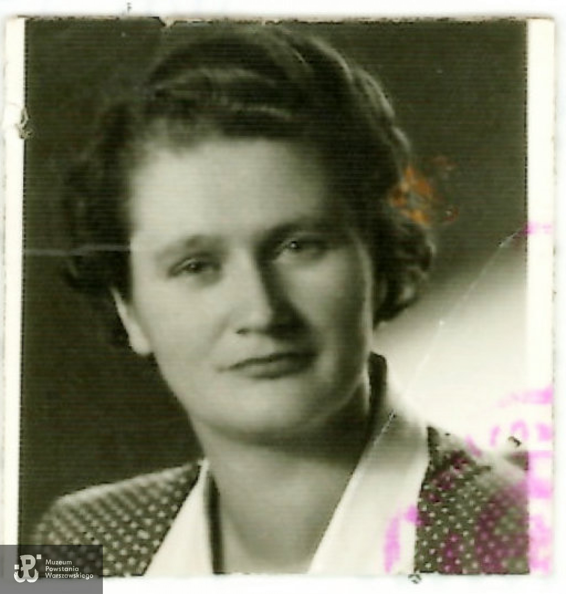 Maria Nitecka, po wojnie Straszewska. Fotografia dołączona do ankiety uczestnika Powstania Warszawskiego - zbiory ZPW.
