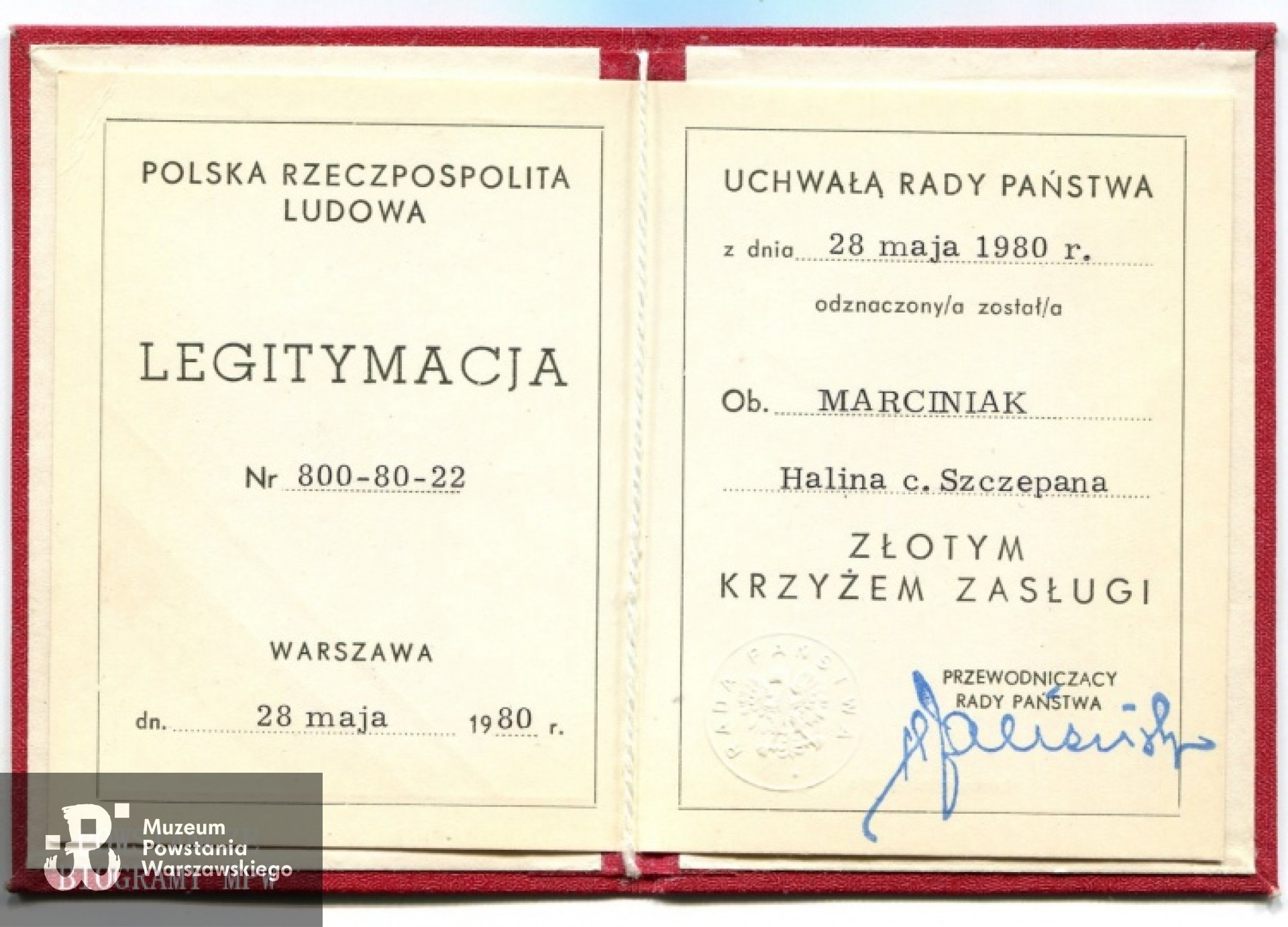 Legitymacja odznaczeniowa - Złoty Krzyż Zasługi. Fot. archiwum rodzinne