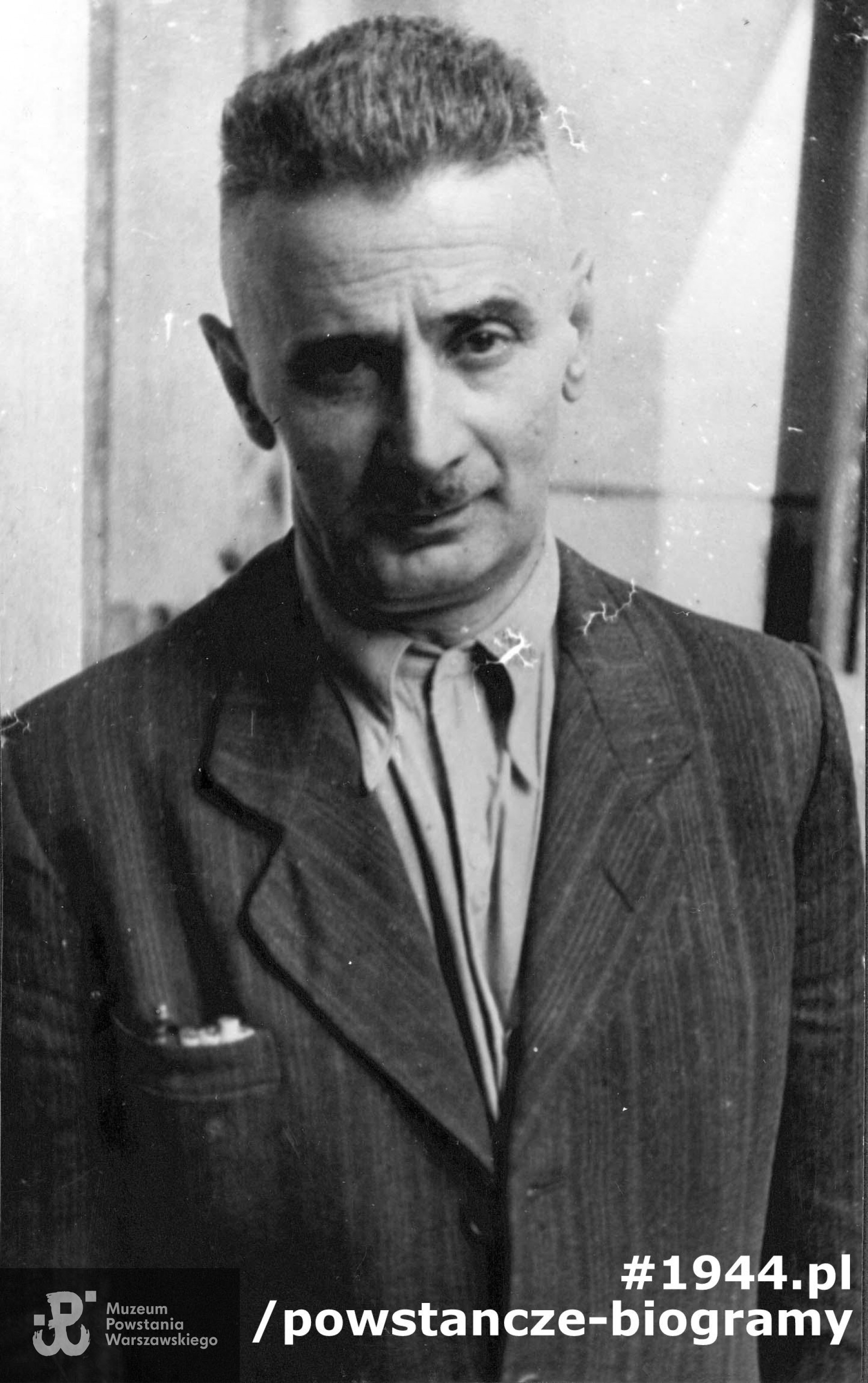 płk Leon Korzewnikjanc, zdjęcie wykonane w trakcie Powstania Warszawskiego, ze zbiorów Muzeum Powstania Warszawskiego sygnatura MPW-IP/597