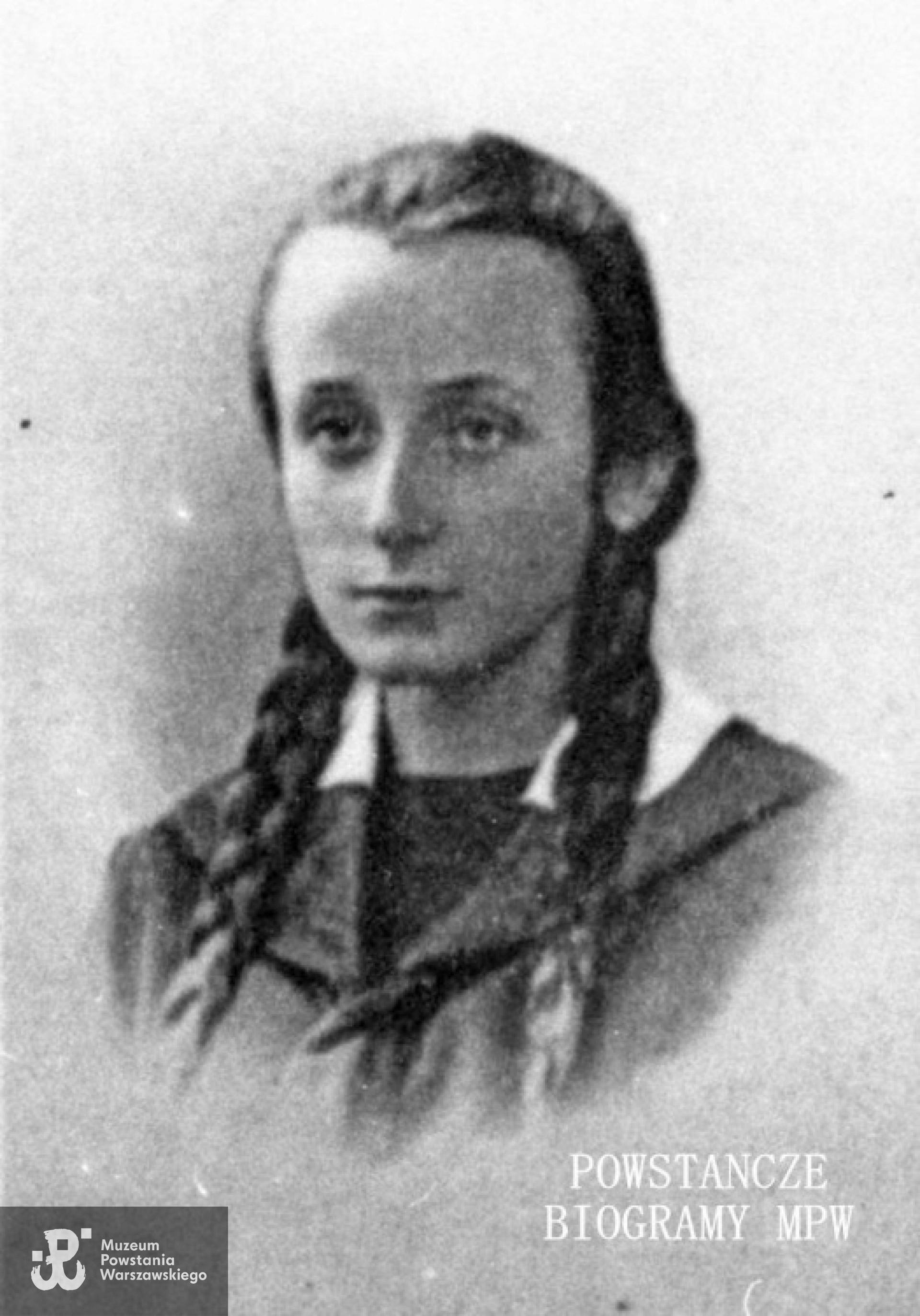 Irena Kryńska "Irena" (1924-1944). Fot. ze zbiorów Muzeum Powstania warszawskiego, sygn. MPW-IH/1071