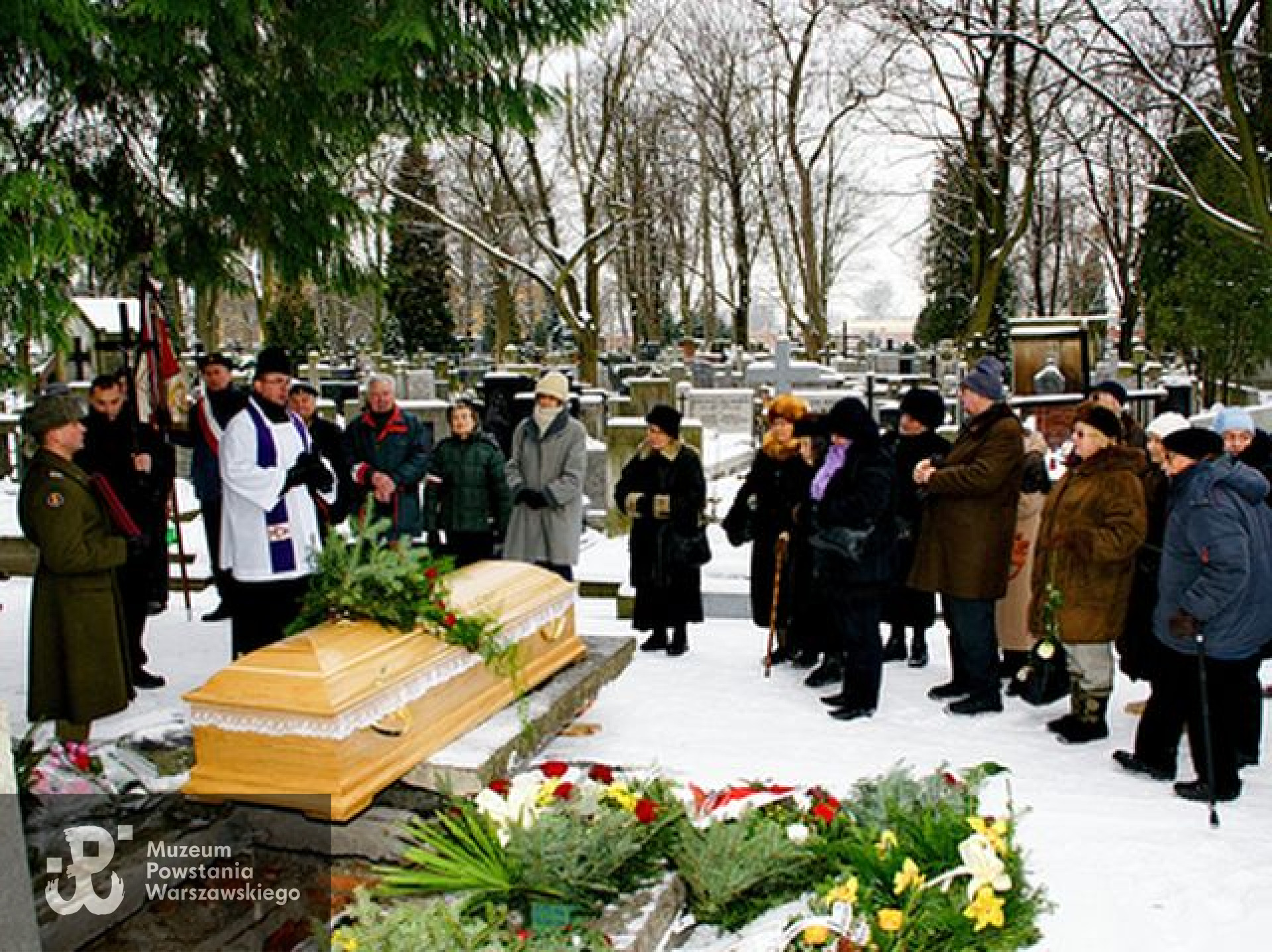 Ze zbiorów Archiwum 2 HBAP "Żbik".