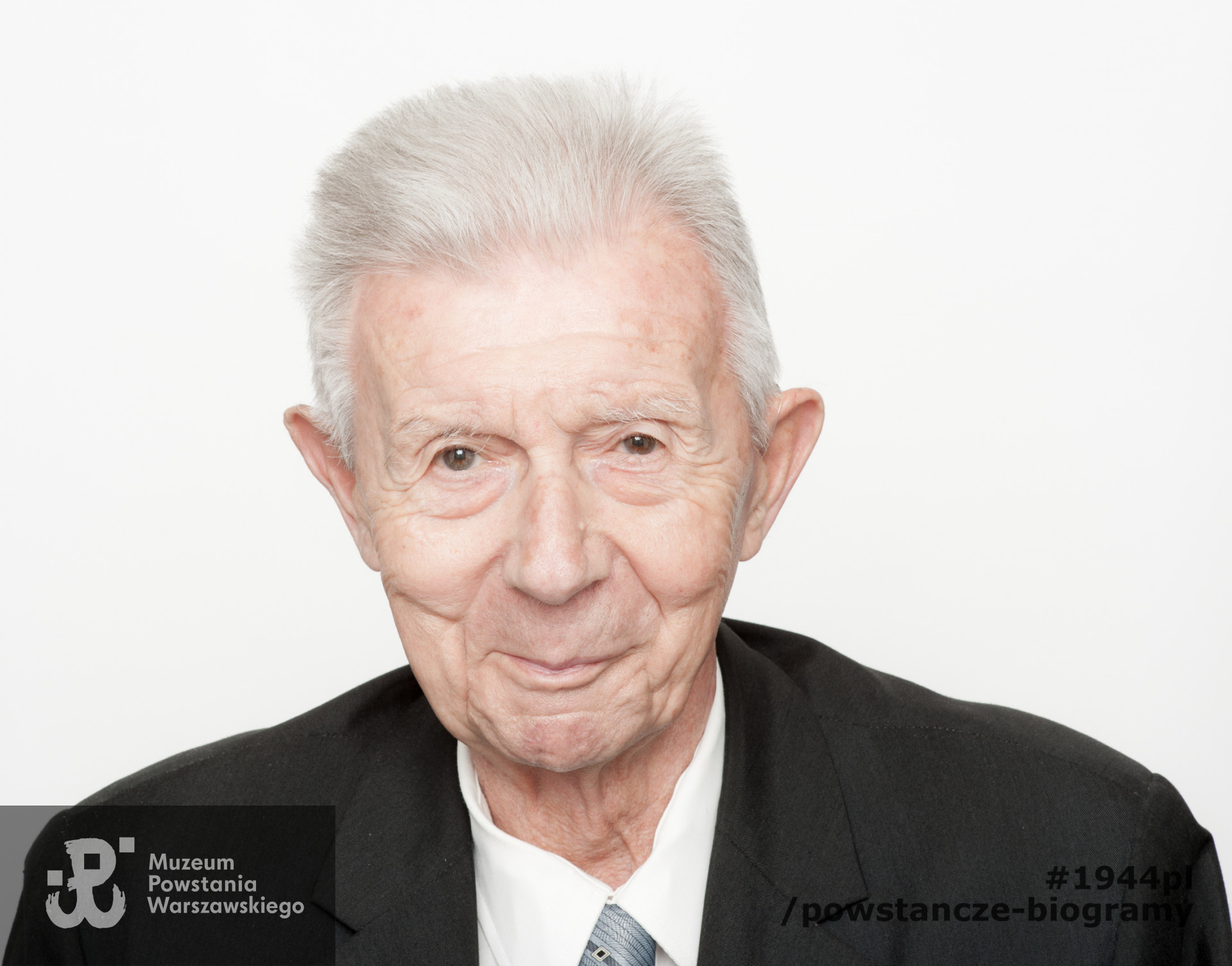 Zdjęcie z serii portretów Powstańców Warszawskich wykonanych w ramach projektu "1944/70/2014" realizowanego przez grupę WWPHOTO dla uczczenia 70. rocznicy wybuchu Powstania Warszawskiego. Muzeum Powstania Warszawskiego, 22.07-04.08 2013.