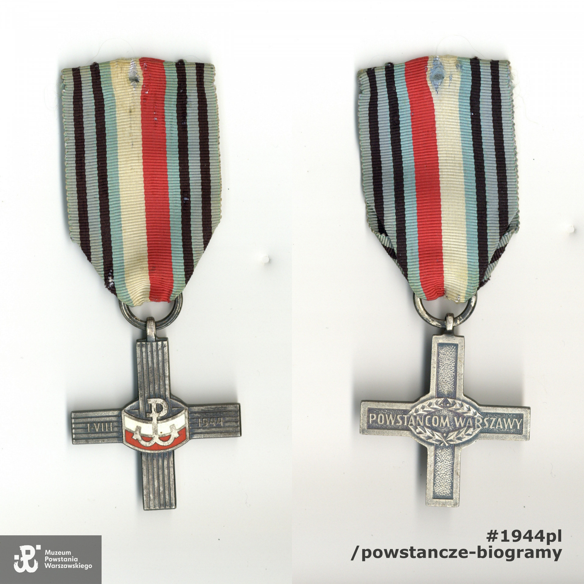  Warszawski Krzyż Powstańczy.  Ze zbiorów Muzeum Powstania Warszawskiego, sygn.  P/9593, dar p.  Alicji Dubrawy - Rafalskiej. 