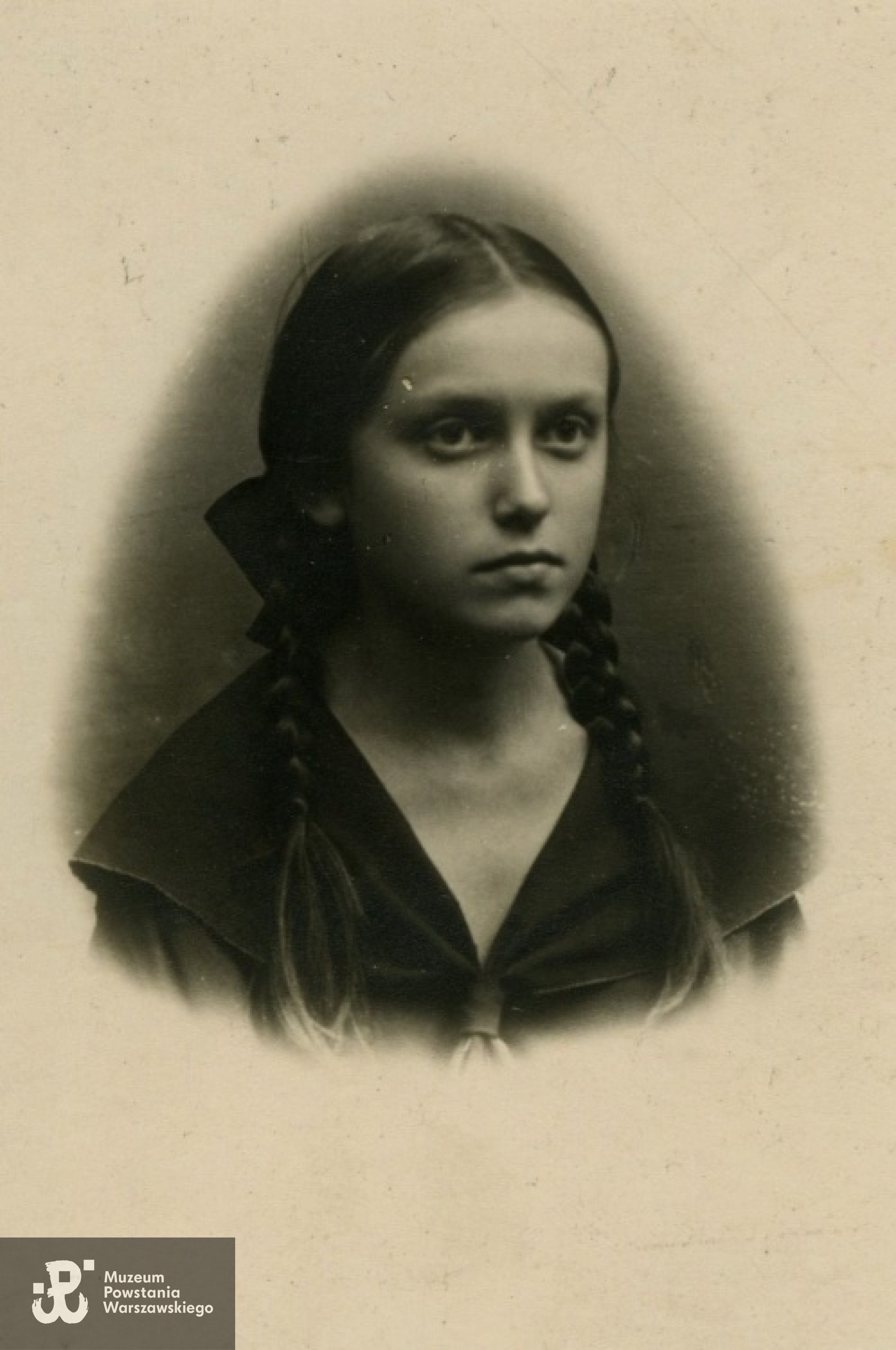 Emilia Marcelina Malessa z domu Izdebska jako uczennica. Fot. archiwum prywatne