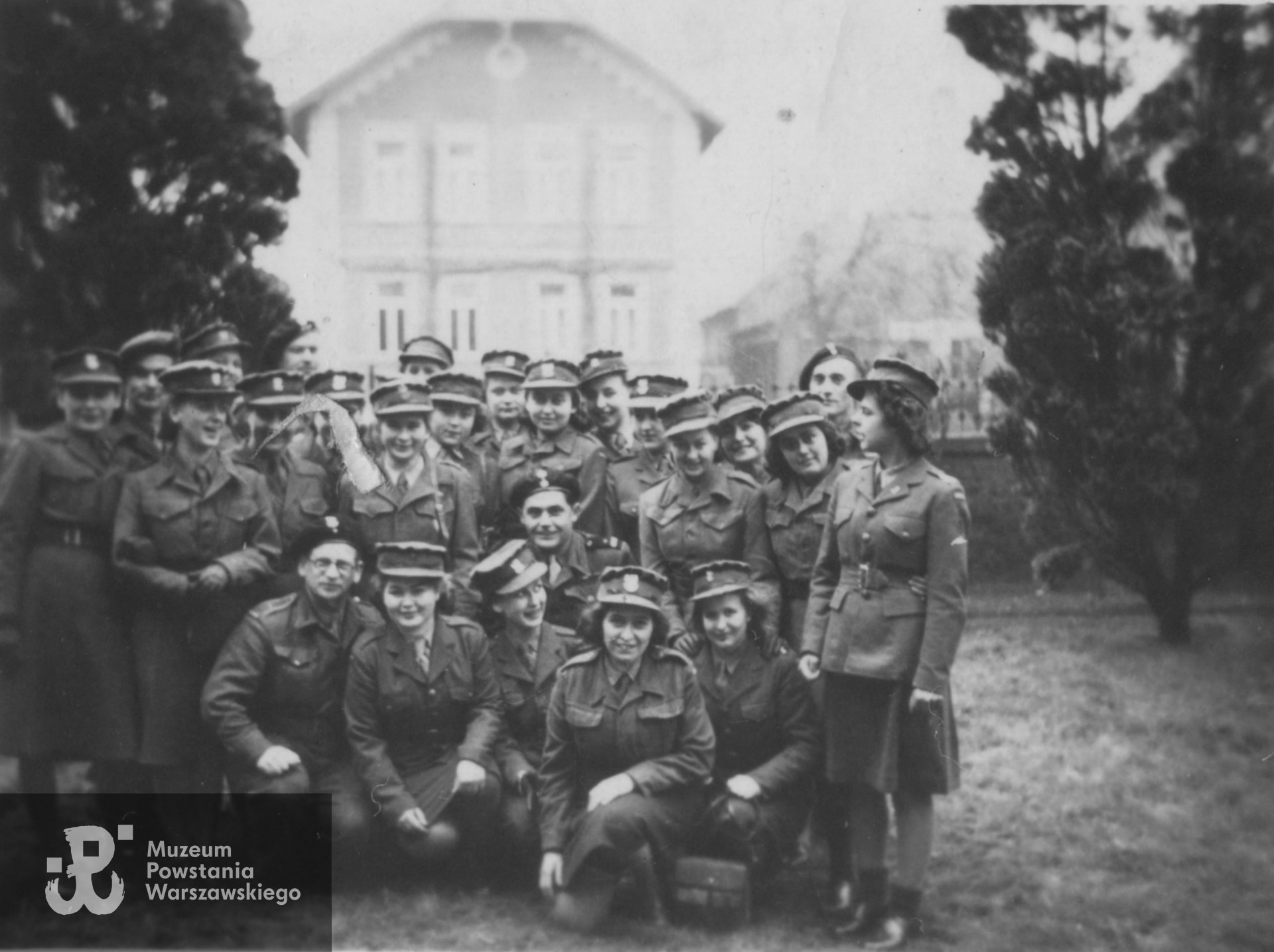 Fot. z archiwum rodzinnego p. Marii Elżbiety Dembek z d. Zapart ps. Miśka, udostępnił  p. Roman Dembek