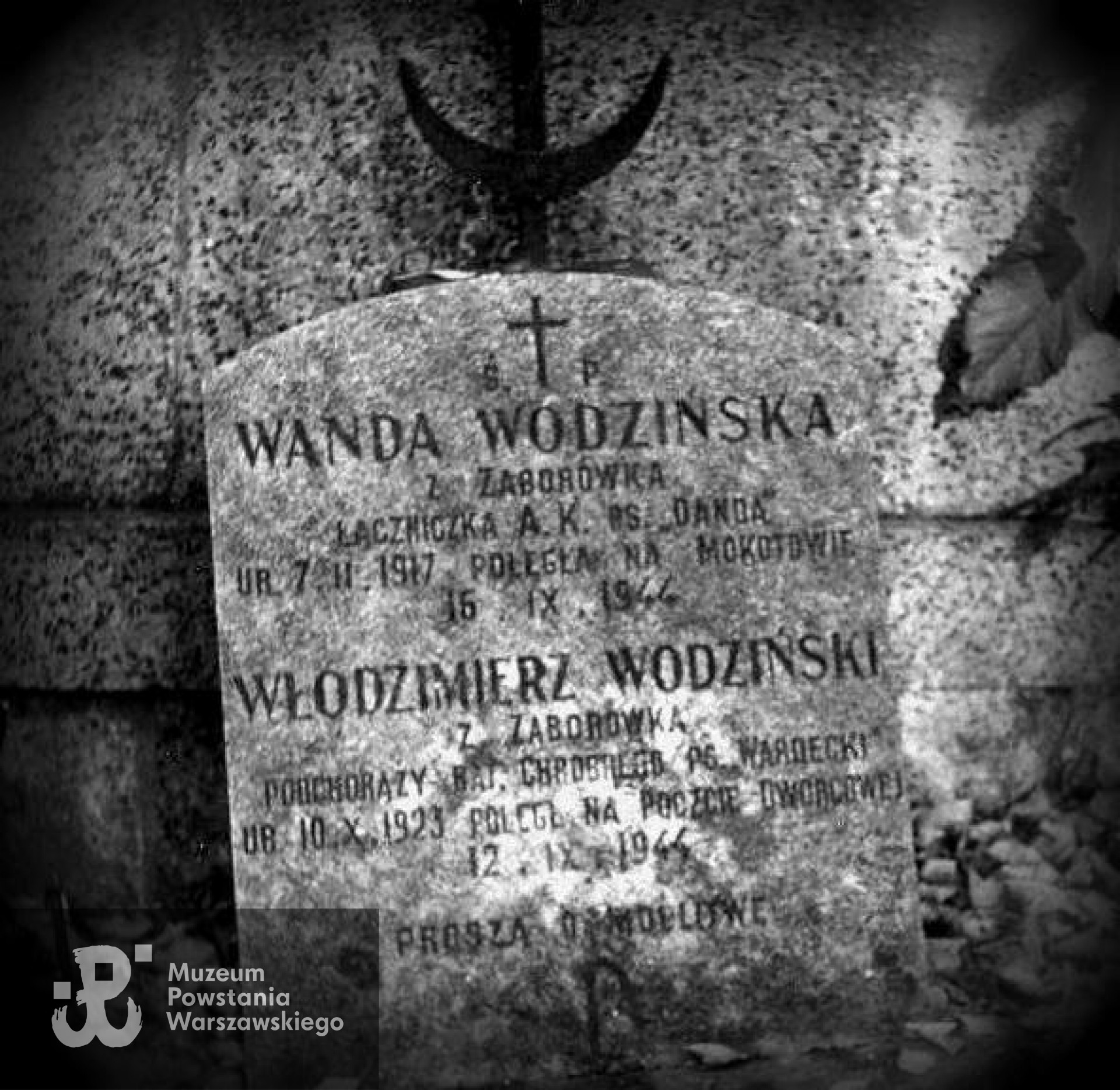 Fot. z archiwum A.Dławichowskiego - Powązki Wojskowe, kw. A 24, rząd 18, grób 4