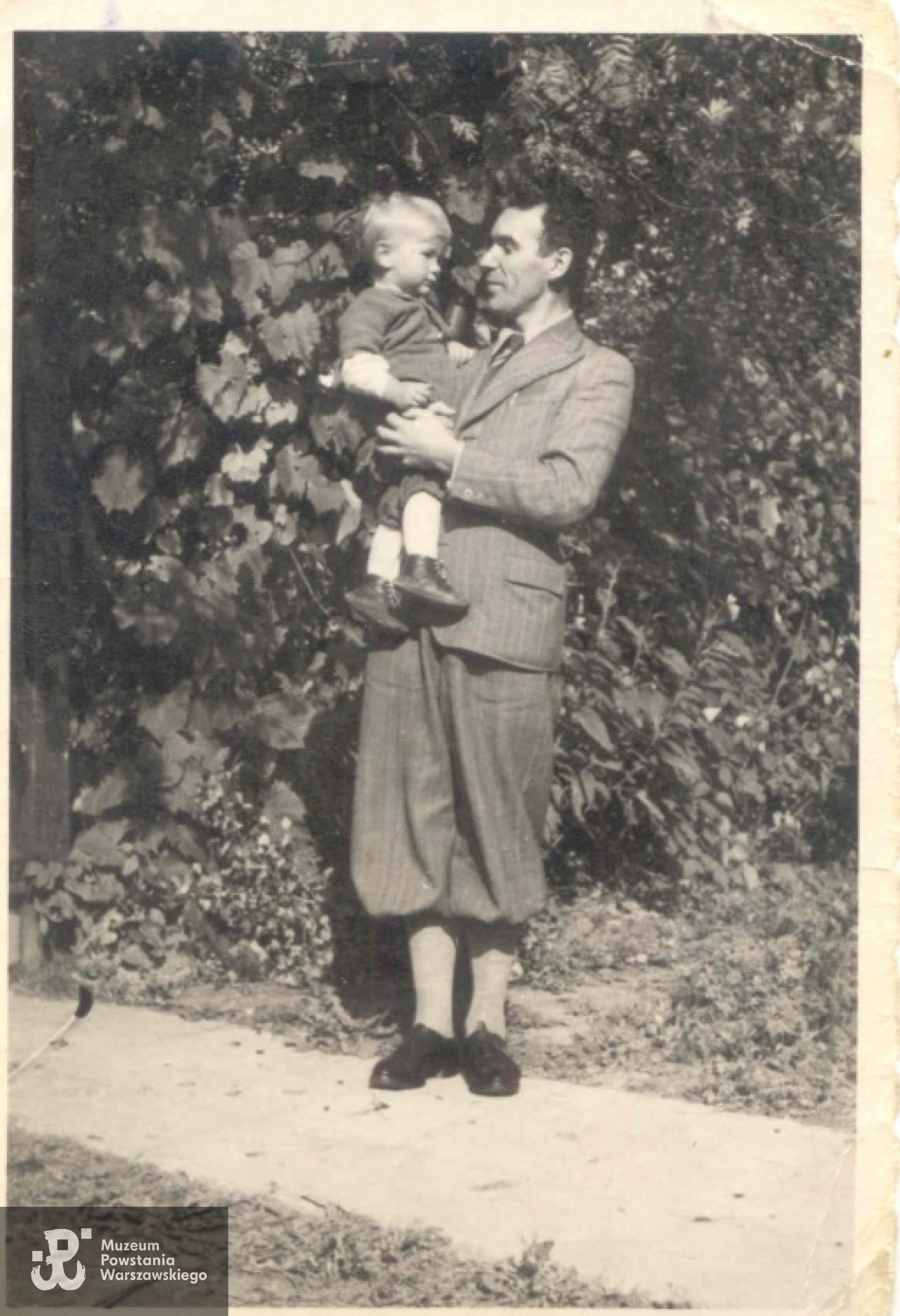 Marcin Wasyluk z synem Jerzym - 1943 r.