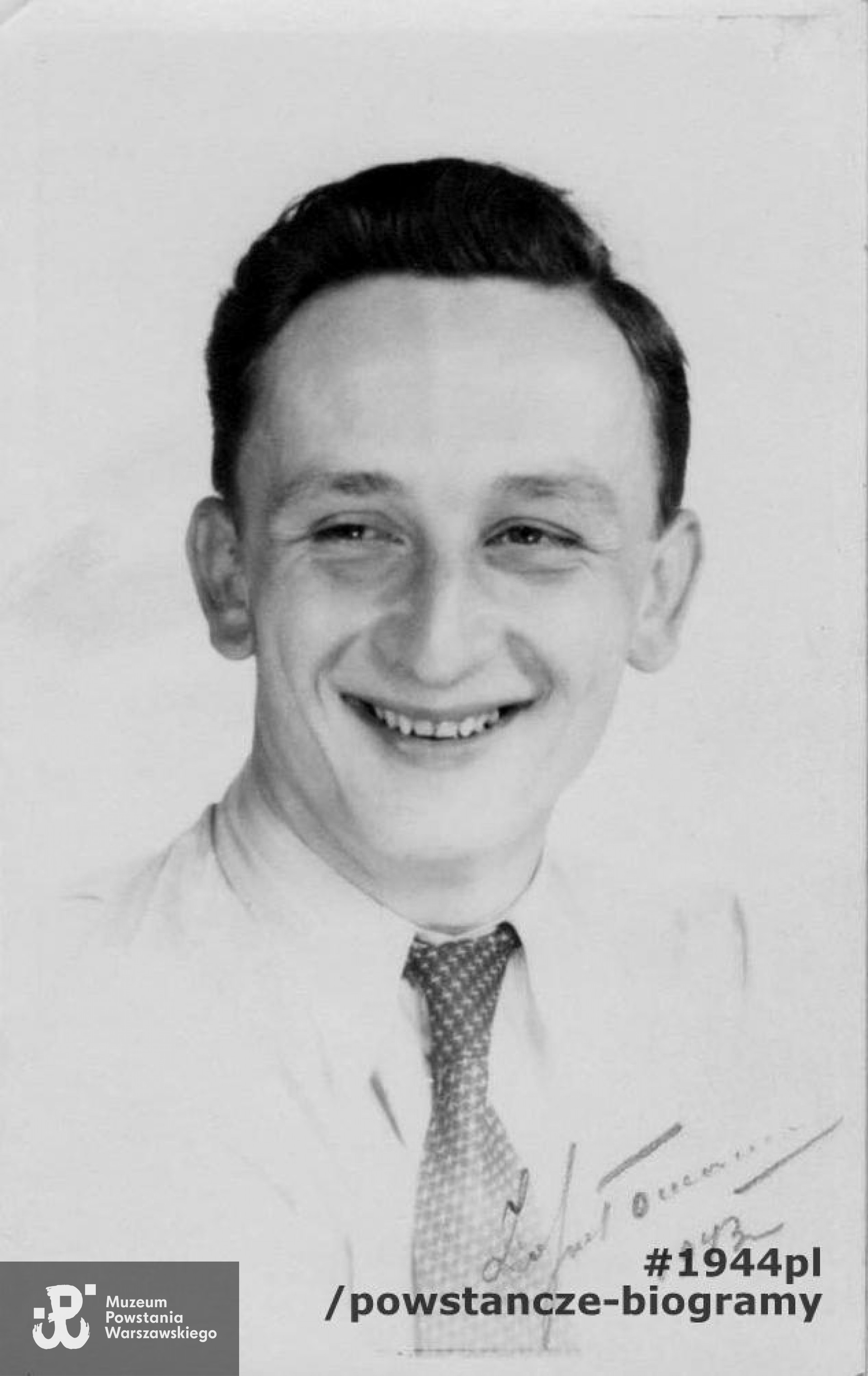 Kazimierz Stefan Zygmunt Grott fotografia portretowa z 1943 r.  - ze zbiorów rodzinnych udostępnił p. Marek Grott