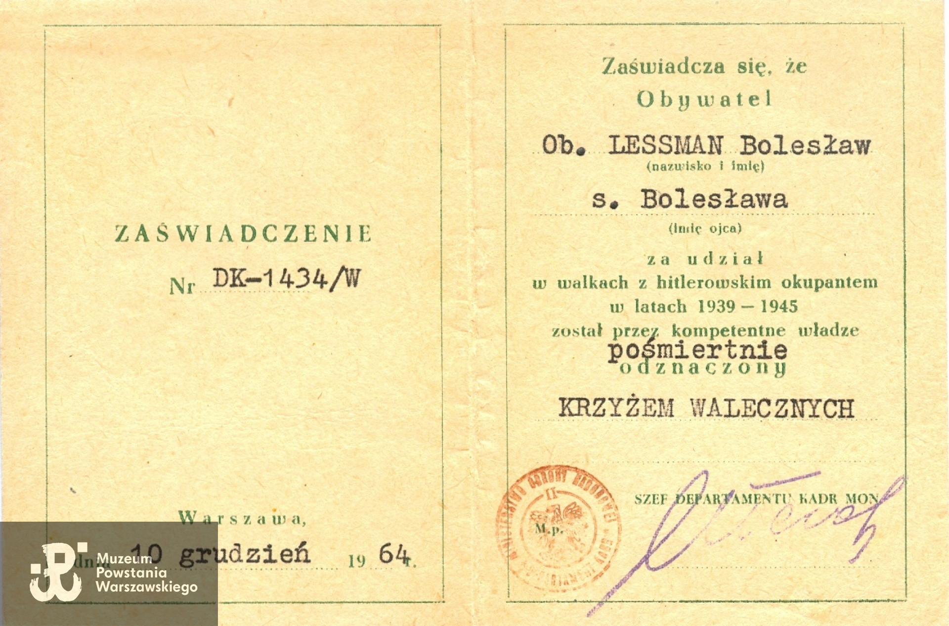 Legitymacja odznaczeniowa - Krzyż Walecznych (pośmiertnie). Skan ze zbiorów rodzinnych p. Ryszarda Lessmana, syna Powstańca