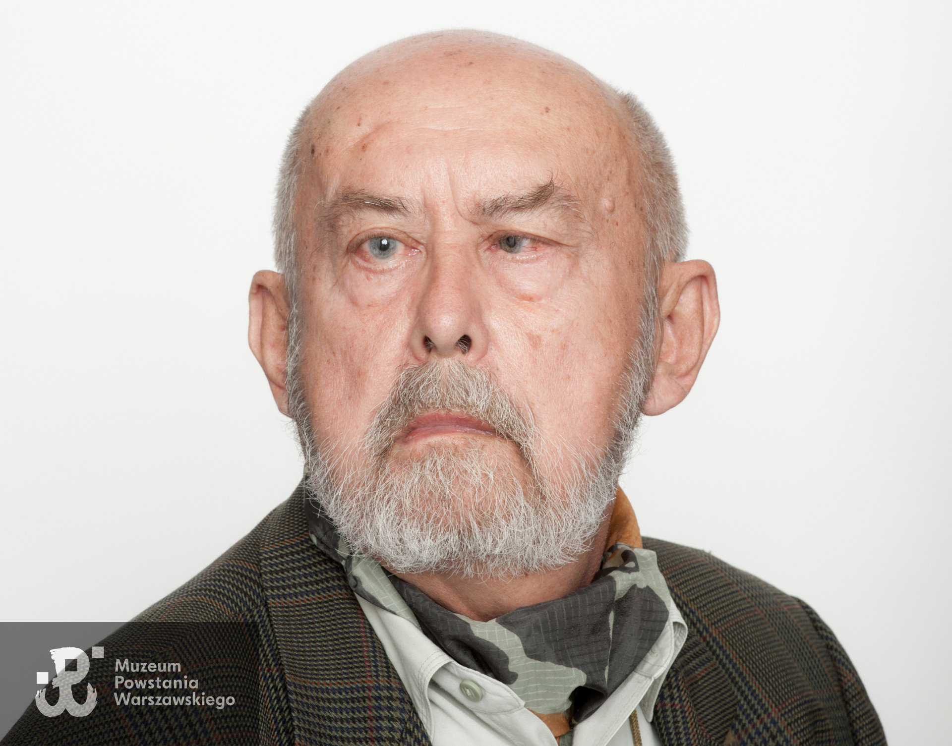 Zdjęcie z serii portretów Powstańców Warszawskich w ramach projektu "1944/70/2014" realizowanego przez grupę WWPHOTO dla uczczenia 70 rocznicy wybuchu Powstania Warszawskiego. Muzeum Powstania Warszawskiego, 22.07-04.08 2013.