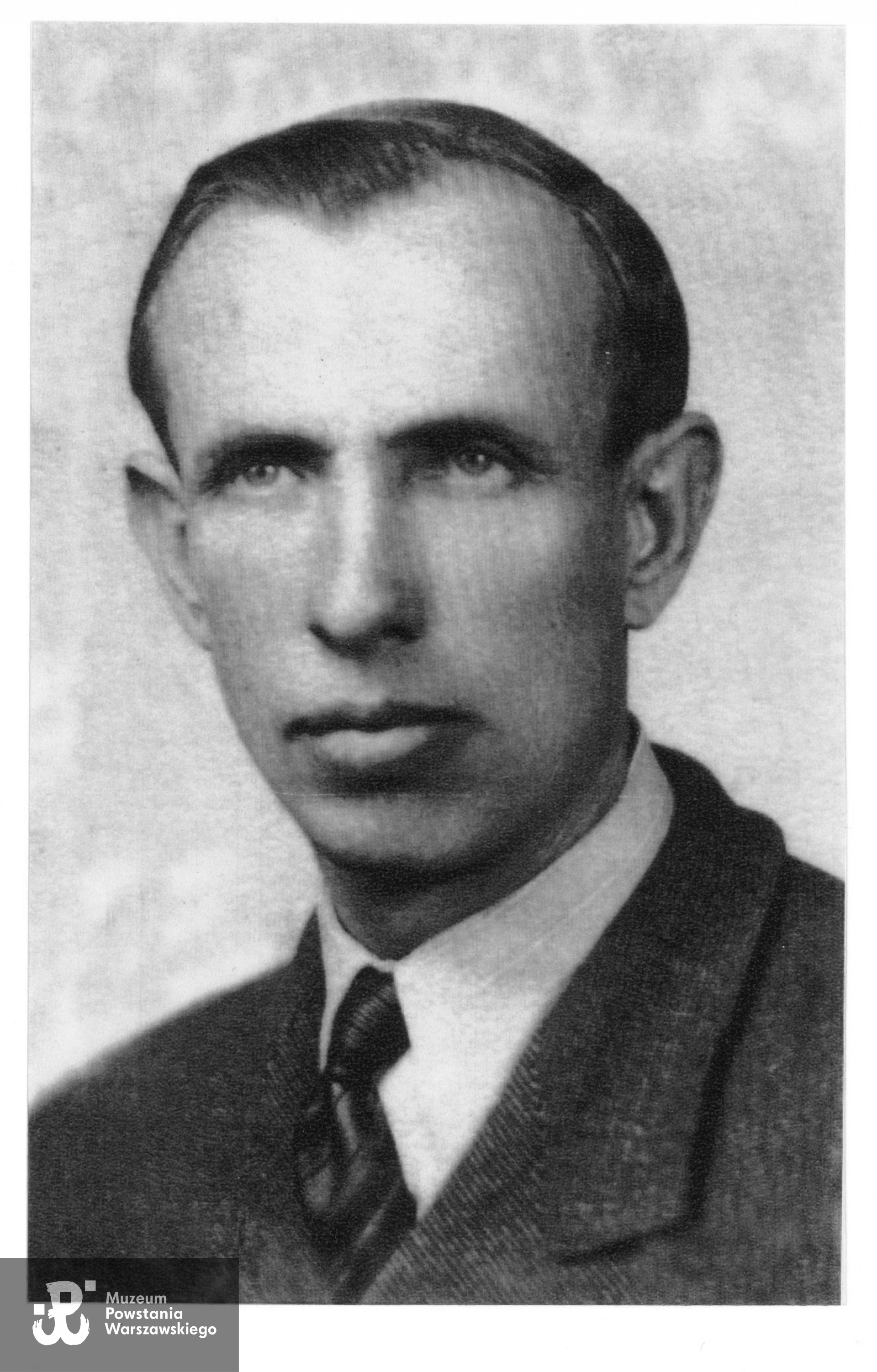  Wiktor Dziedzic "Żbik" (1902-1944). Fot. ze zbiorów Muzeum Powstania Warszawskiego,  sygn. P/3160, dar p. Wiesławy Waśniewskiej-Paździoch