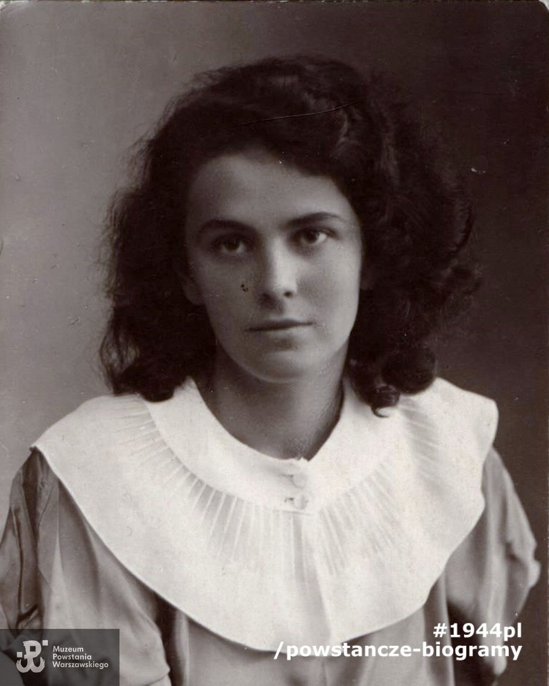 łącz. Zofia Orszulska "Marta" - fotografia z lat szkolnych. Fot. ze zbiorów rodzinnych, skan udostępniła p. Joanna Kwiatkowska