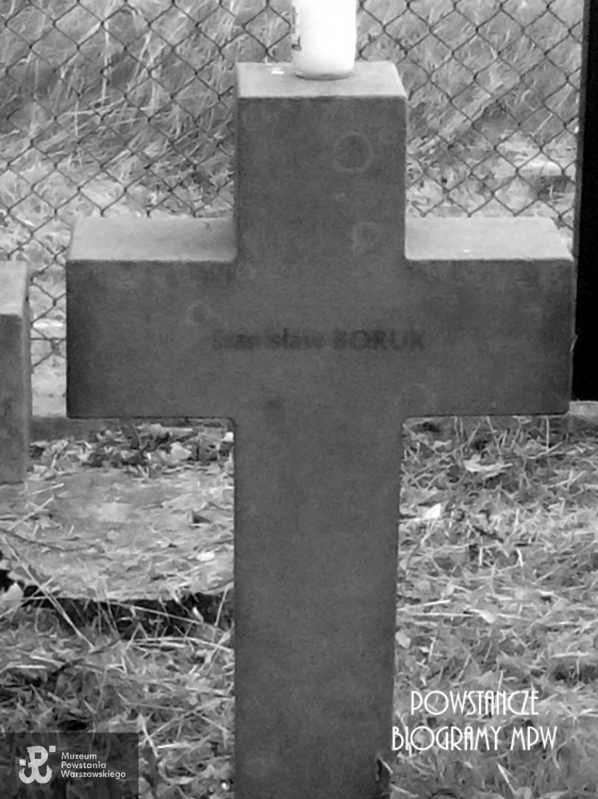 Mogiła Stanisława Boruka (1915-1944) - Cmentarz Wojenny Żołnierzy AK Grupy "Kampinos" - Budy Zosine. Fot. Mariusz Skroński.