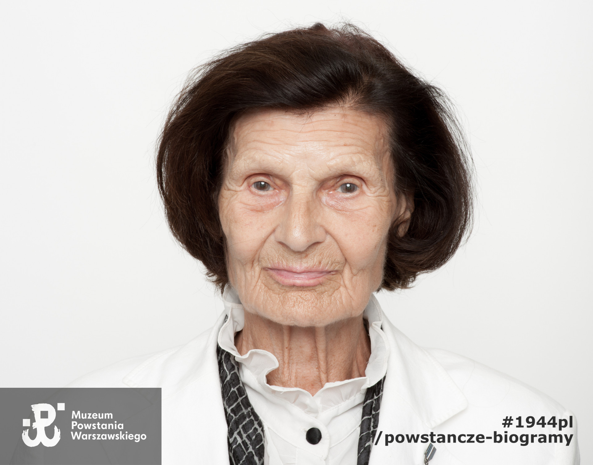 Pani Aleksandra Potemkowska z domu Balcerowicz „Oleńka” Zdjęcie z serii portretów Powstańców Warszawskich wykonanych w ramach projektu "1944/70/2014" realizowanego przez grupę WWPHOTO dla uczczenia 70. rocznicy wybuchu Powstania Warszawskiego. Muzeum Powstania Warszawskiego, 22.07-04.08 2013.