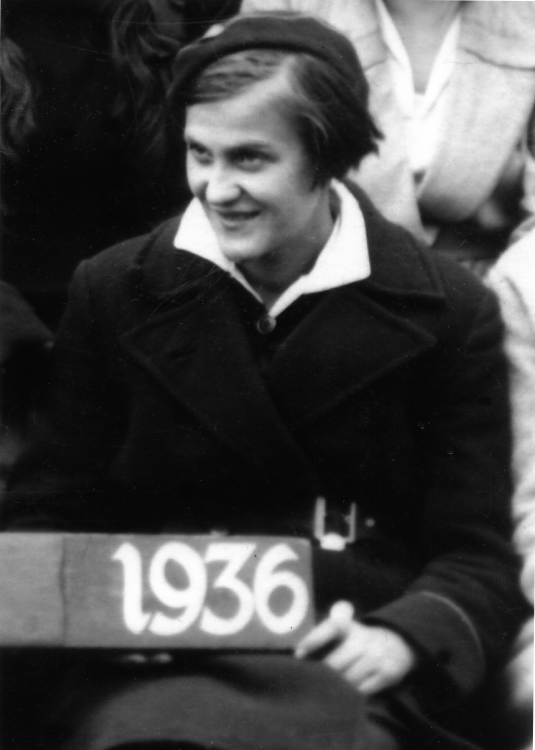Halina Tomasik, 1936 r. Zdjęcie ze zbiorów Joanny Sikory.