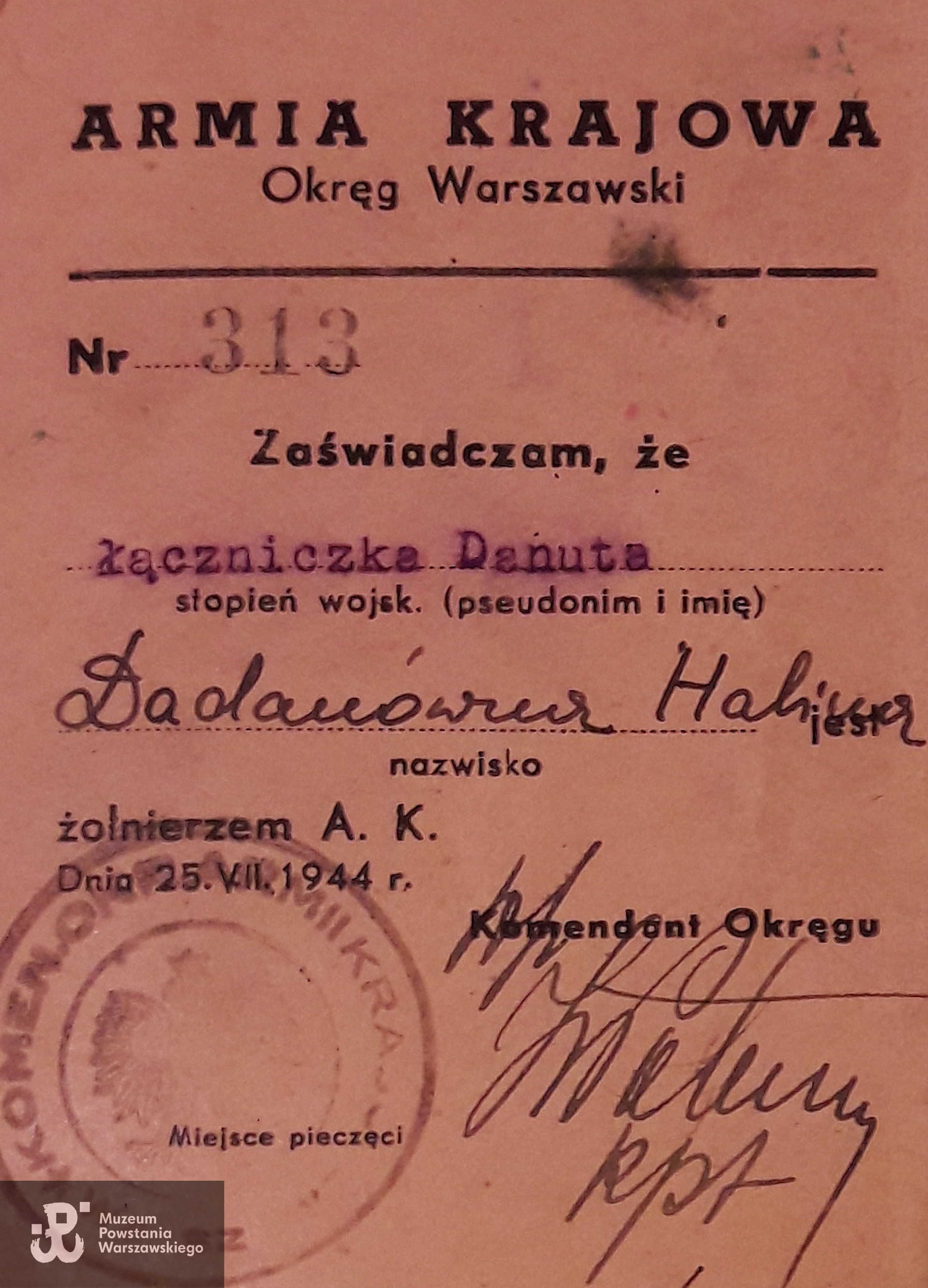 Należąca do Haliny Dadanówny  legitymacja AK.  Ze zbiorów rodzinnych