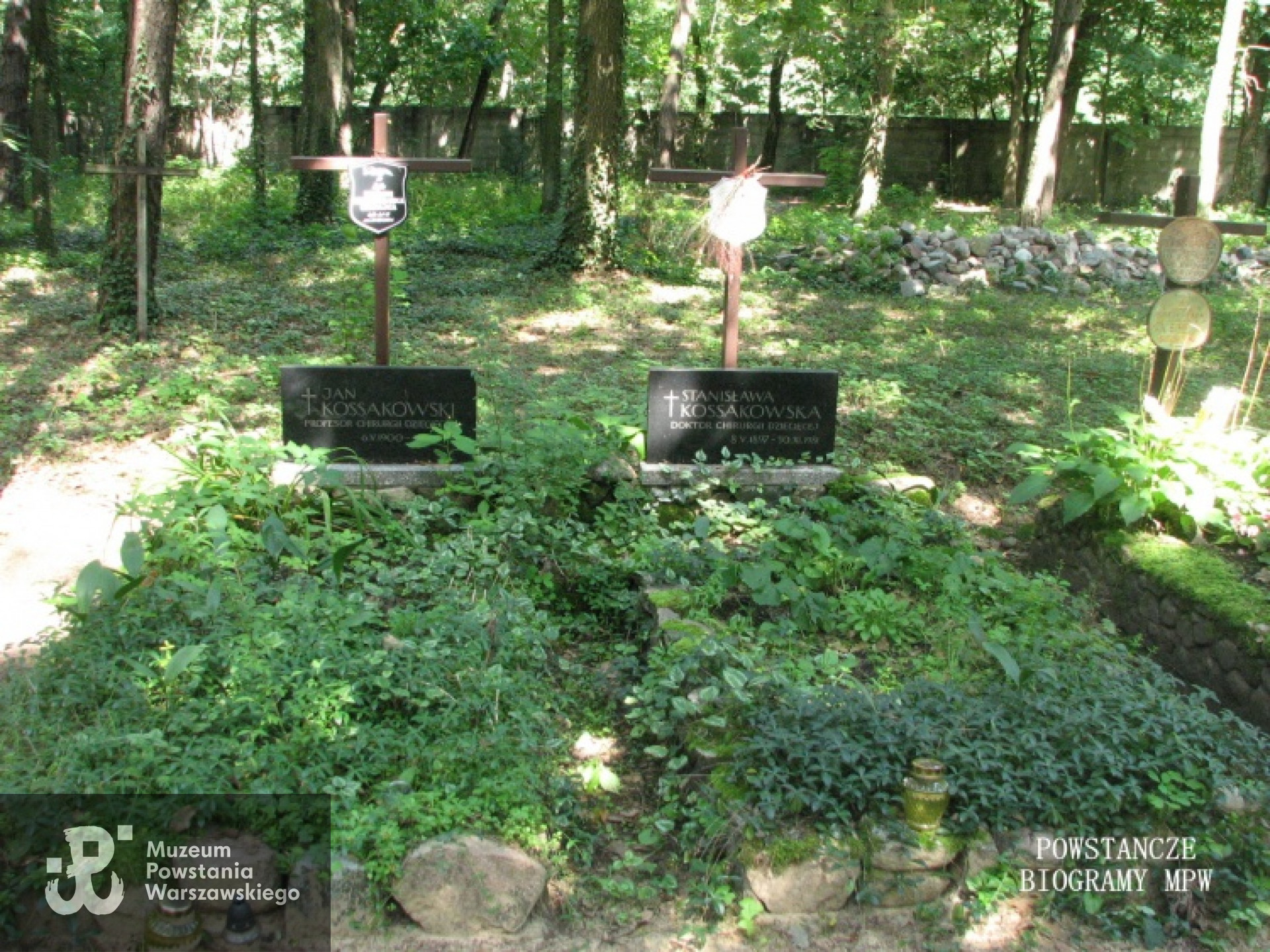 Mogiła Jana i Stanisławy Kossakowskich na Cmentarzu w Laskach. <i>Fot. : cmentarzwlaskach.pl</i>