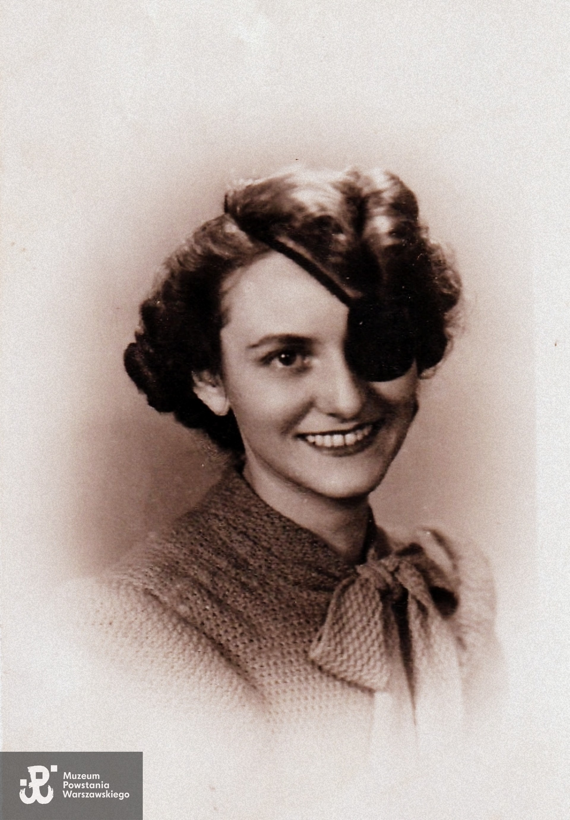 Urszula Falcman (Macińska) po wojnie. Fot. ze zbiorów rodzinnych, skan udostępniła p. Joanna Brzastowska z domu Macińska 