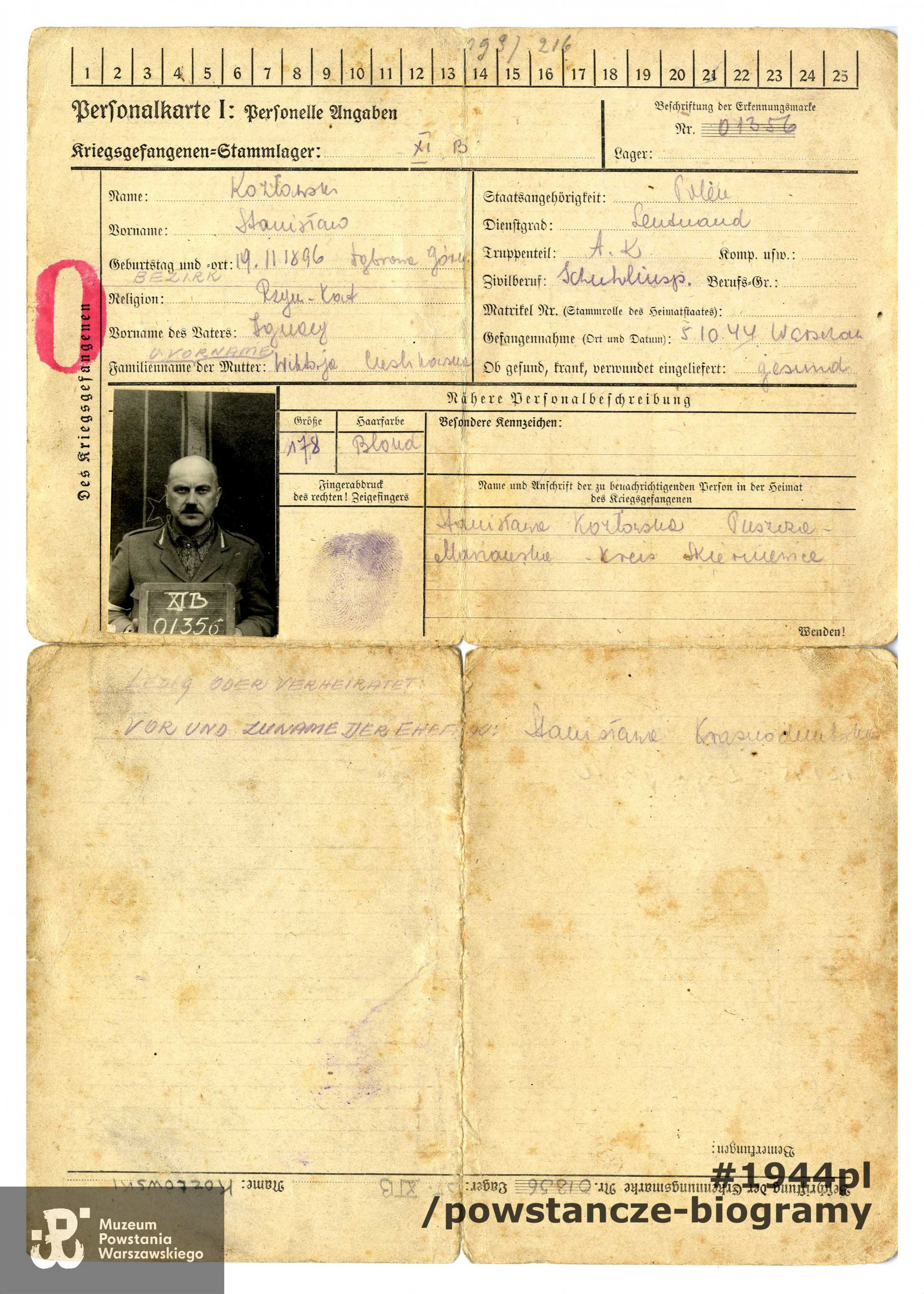 Karta obozowa Stanisława Kozłowskiego (Stalag XIB, Oflag IID, Stalag XB), dokument ze zdjęciem. Ze zbiorów Muzeum Powstania Warszawskiego, sygn. P/7054,  dar p.  Macieja Kobińskiego.