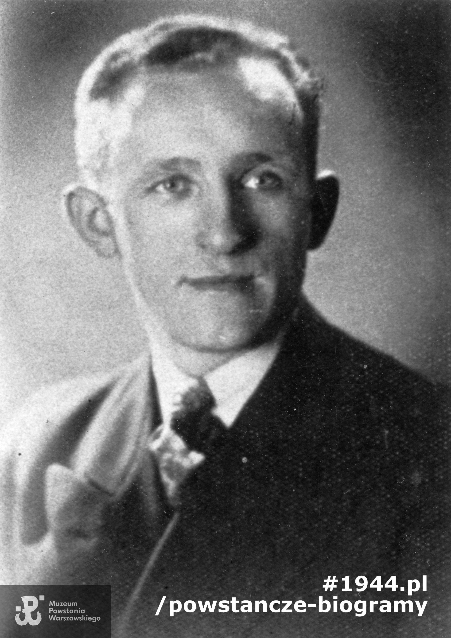 plut. Lucjan Fluder "Topór". Fotografia portretowa ze  zbiorów Muzeum Powstania Warszawskiego, sygn. MPW-IP/5514 (P/2436), dar Janiny Różeckiej