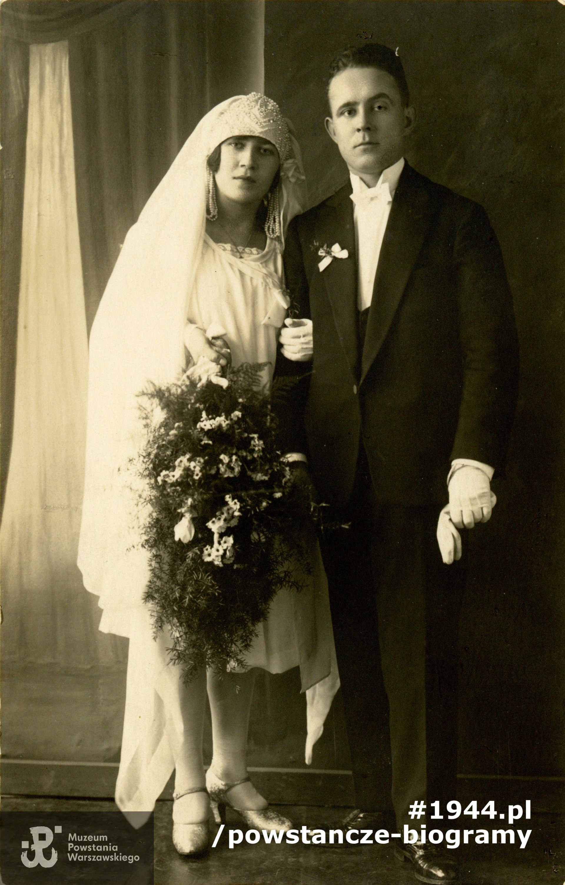 Fotografia ślubna - Władysława Grabarczyk z domu Jujka i Jakub Grabarczyk. Zdjęcie wykonane w grudniu 1928 roku. Fot. z archiwum rodzinnego p. Krzysztofa Lebiediewa