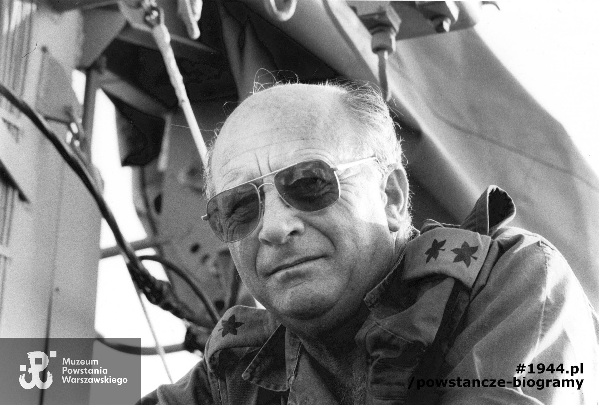 Stanisław Aronson w mundurze armii Izraelskiej. Fot. ze zbiorów Muzeum Powstania Warszawskiego, sygn. MPW-IP/1405, dar Stanisława Aronsona