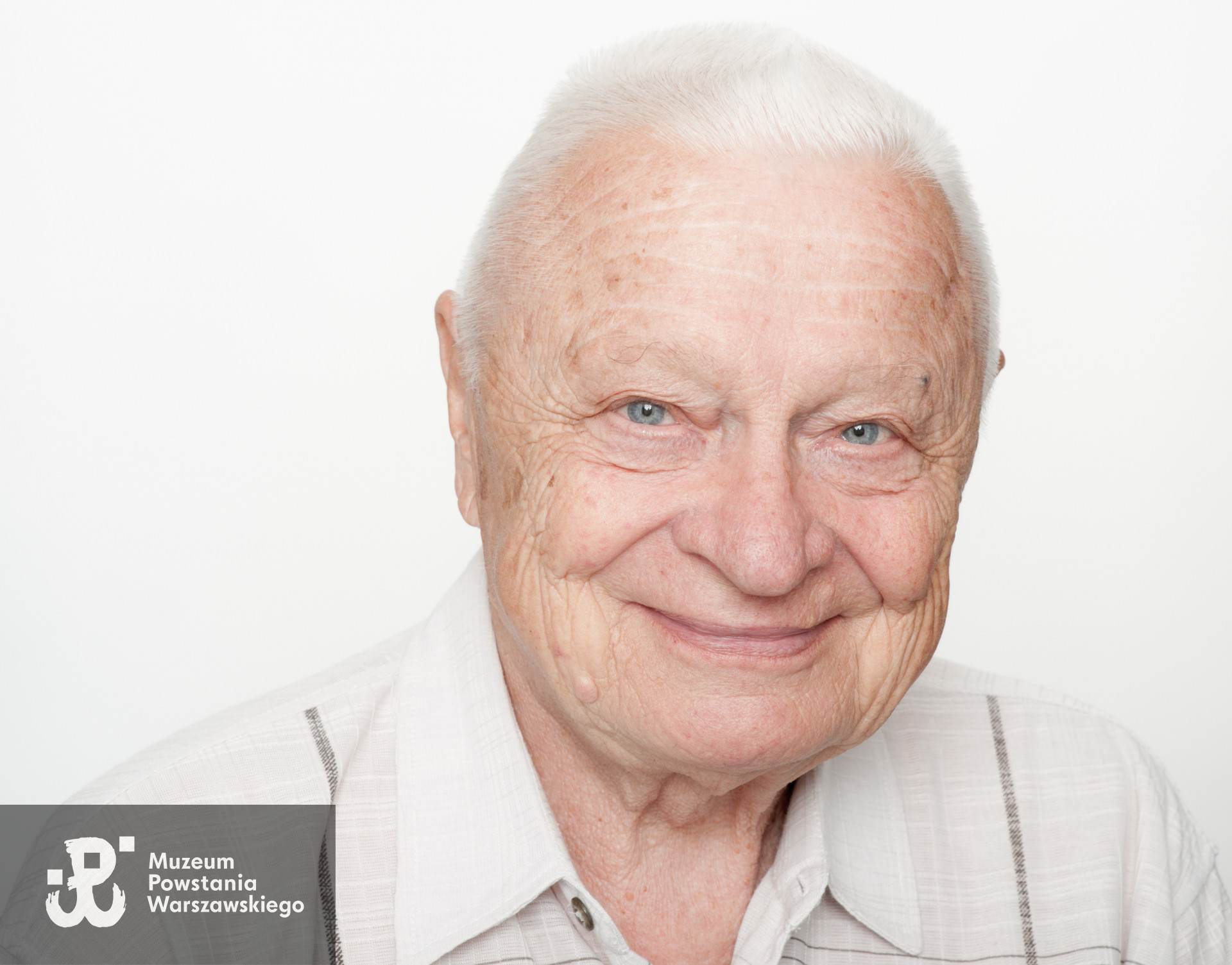 Zdjęcie z serii portretów Powstańców Warszawskich w ramach projektu "1944/70/2014" realizowanego przez grupę WWPHOTO dla uczczenia 70. rocznicy wybuchu Powstania Warszawskiego. Muzeum Powstania Warszawskiego, 22.07-04.08 2013.
