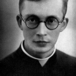 Ks. kapelan Witold  Romański. Fot. ze zbiorów  Stanisława Dygasiewicza, nadesłał Karol Ruciński.