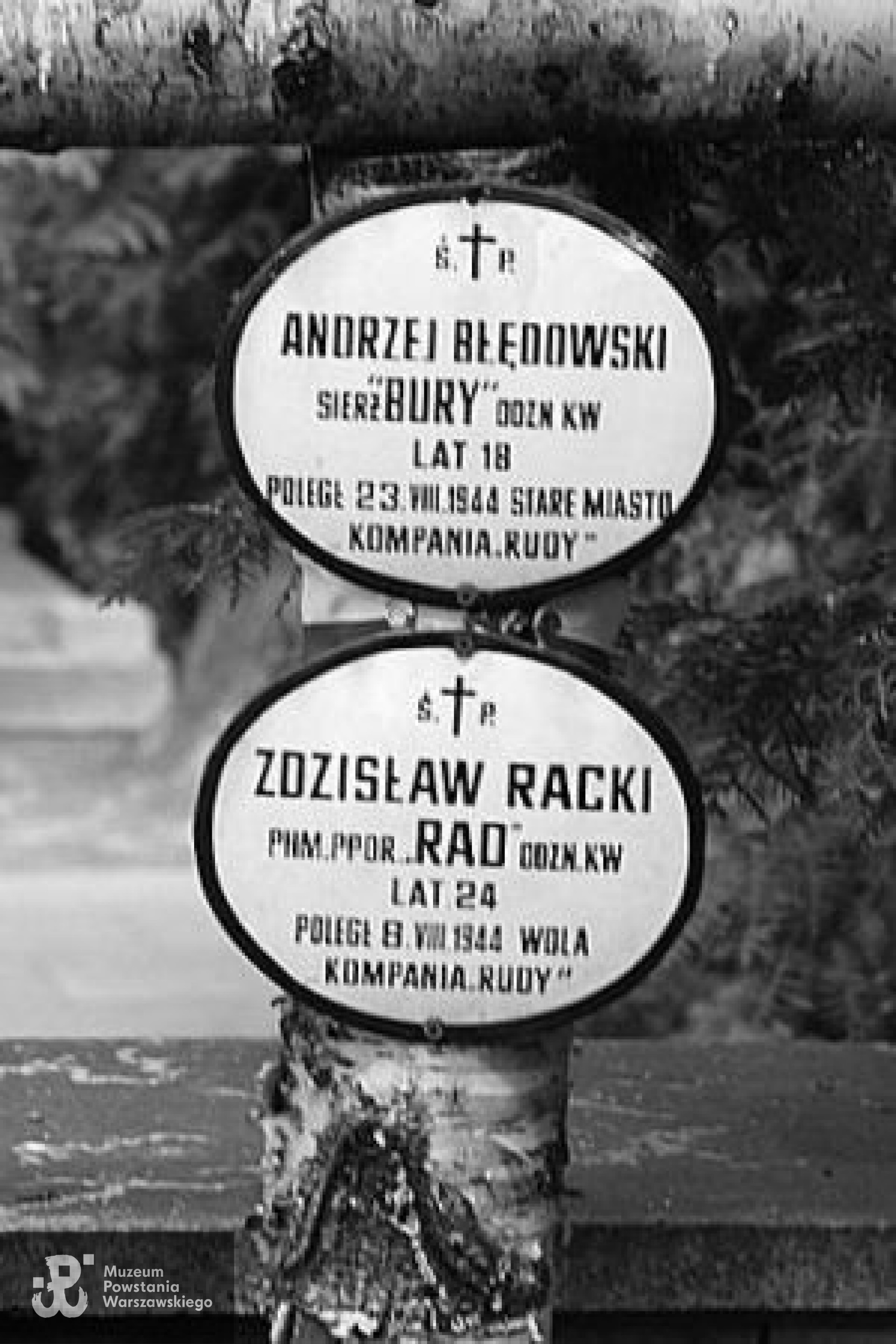 Mogiła Andrzeja Błędowskiego na w kwaterze żołnierzy i sanitariuszek batalionu "Zośka" na Wojskowych Powązkach w Warszawie.