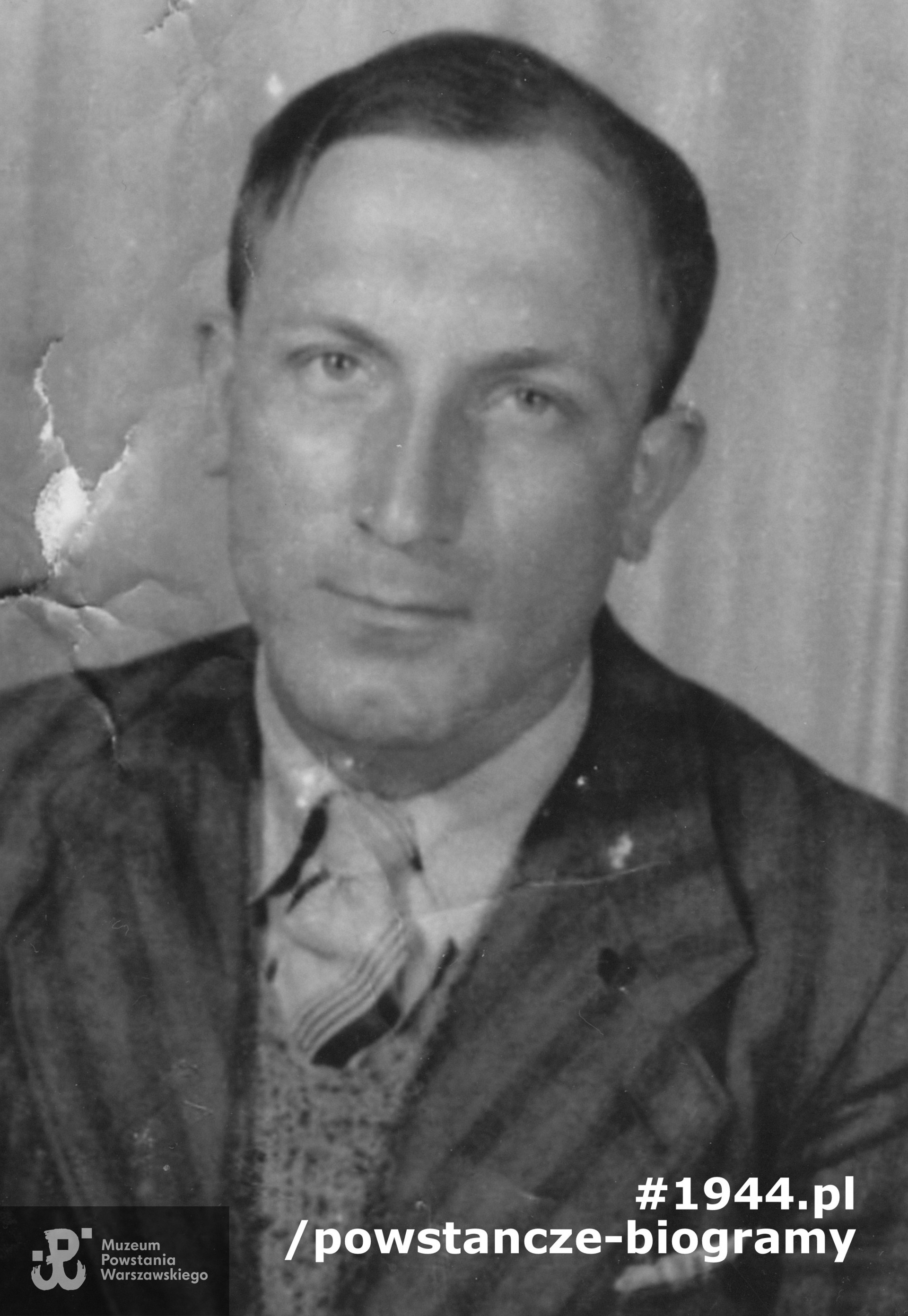 Stanisław Nowakowski - fotografia wykonana ok 1950 roku. Ze zbiorów rodzinnych, udostępniła siostra, p. Maria Łękawska i p.  Wojciech Jan Łękawski