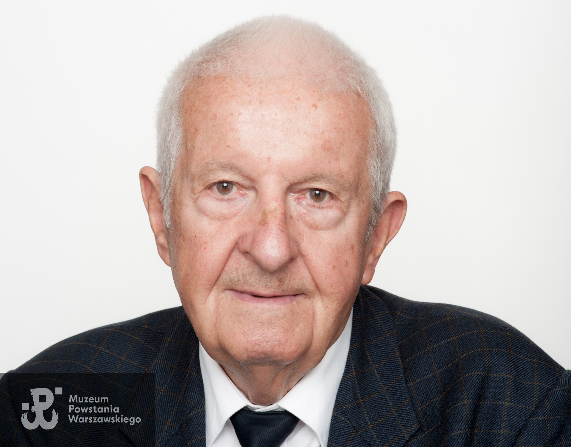 Zdjęcie z serii portretów Powstańców Warszawskich w ramach projektu "1944/70/2014" realizowanego przez grupę WWPHOTO dla uczczenia 70. rocznicy wybuchu Powstania Warszawskiego. Muzeum Powstania Warszawskiego, 22.07-04.08 2013.