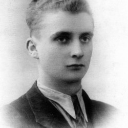 Zygmunt Manikowski, zdjęcie z 1944 r. Ze zbiorów Z.Manikowskiego.