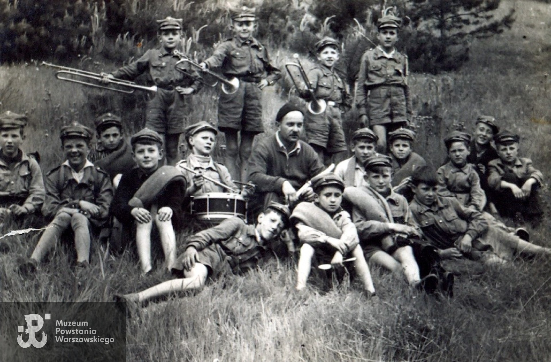 Harcerstwo w Łagowie, okres powojenny. Fot. ze zbiorów rodzinnych, skan udostępnił p. Krzysztof Wierzbicki, syn Powstańca