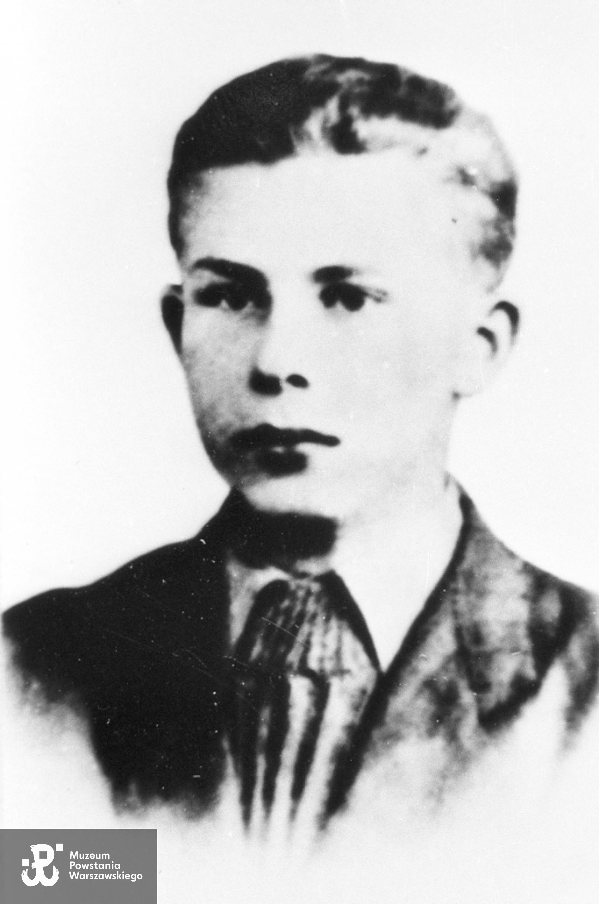 Bogdan Bednarczyk "Bogdaniec", lat 17, poległ w Pęcicach 2.08.44. Fot. ze zbiorów Muzeum Powstania Warszawskiego, sygn. MPW-IH/3949