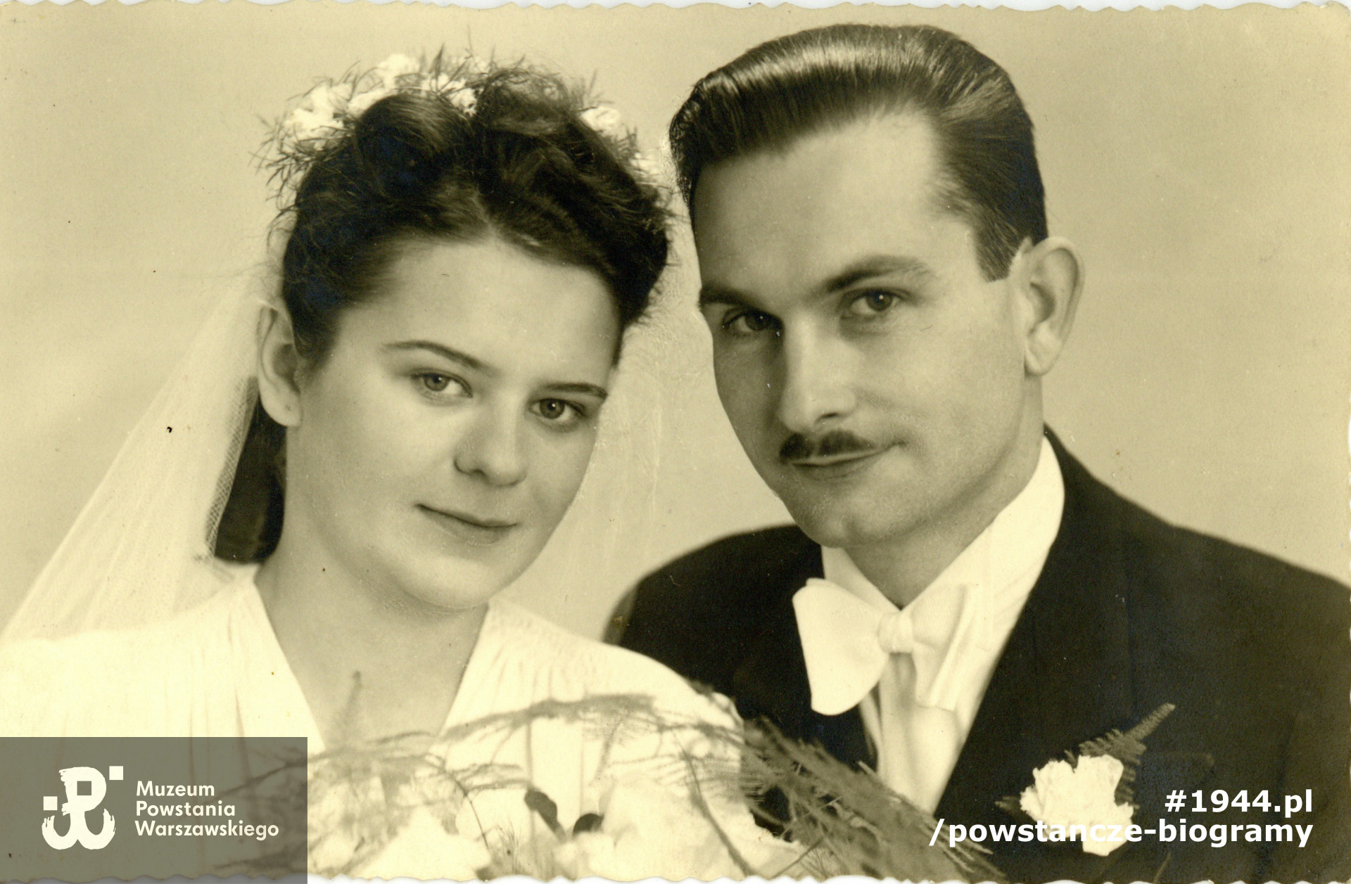 Ślub Haliny z Jerzym Kozakiem – 17 X 1943. Fot. ze zbiorów Muzeum Powstania Warszawskiego, dar p. Barbary Ajnenkiel