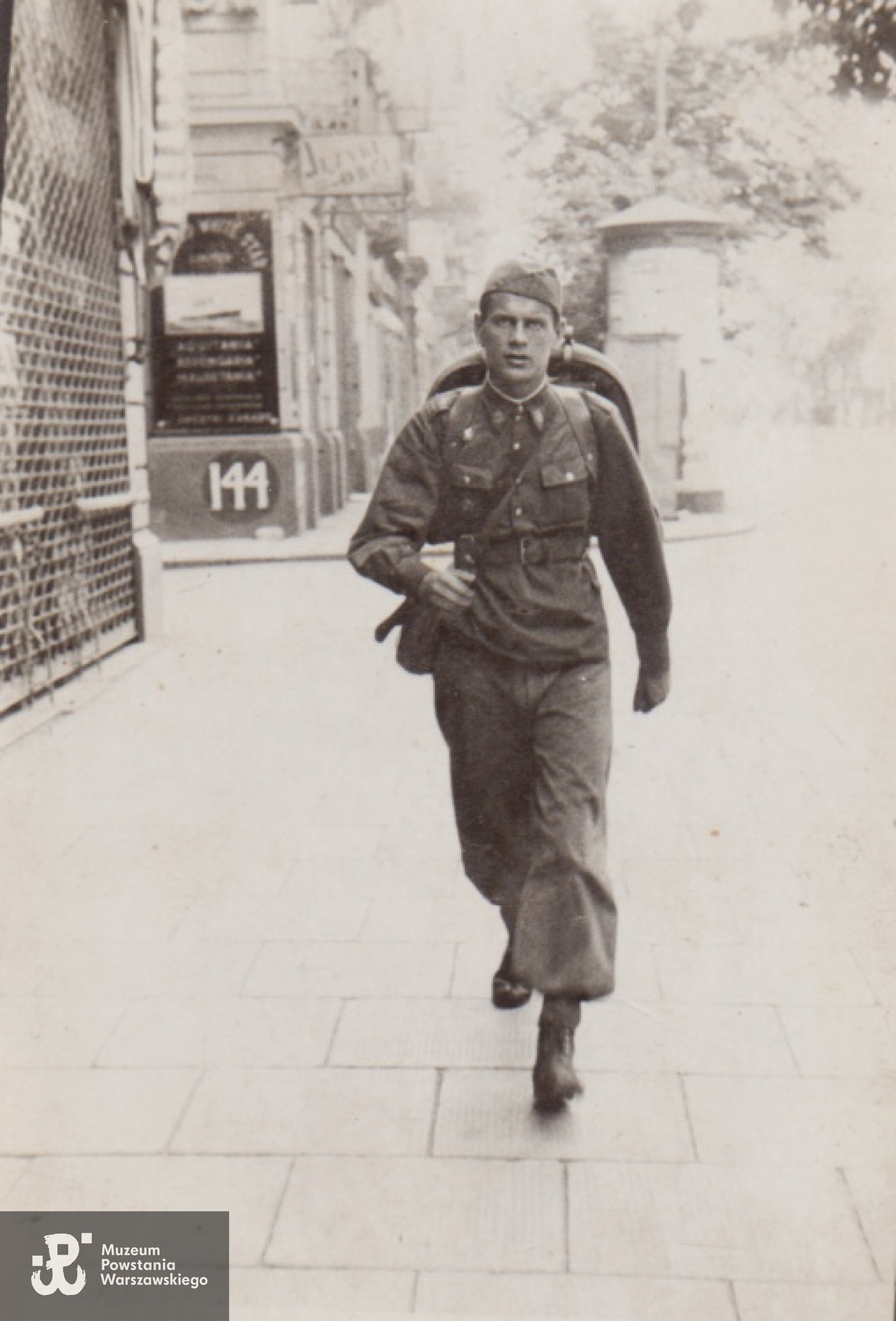 Ryszard Zaremba w Warszawie w mundurze z okresu Przysposobienia Wojskowego, rok. 1938. Zdjęcie z archiwum rodzinnego.