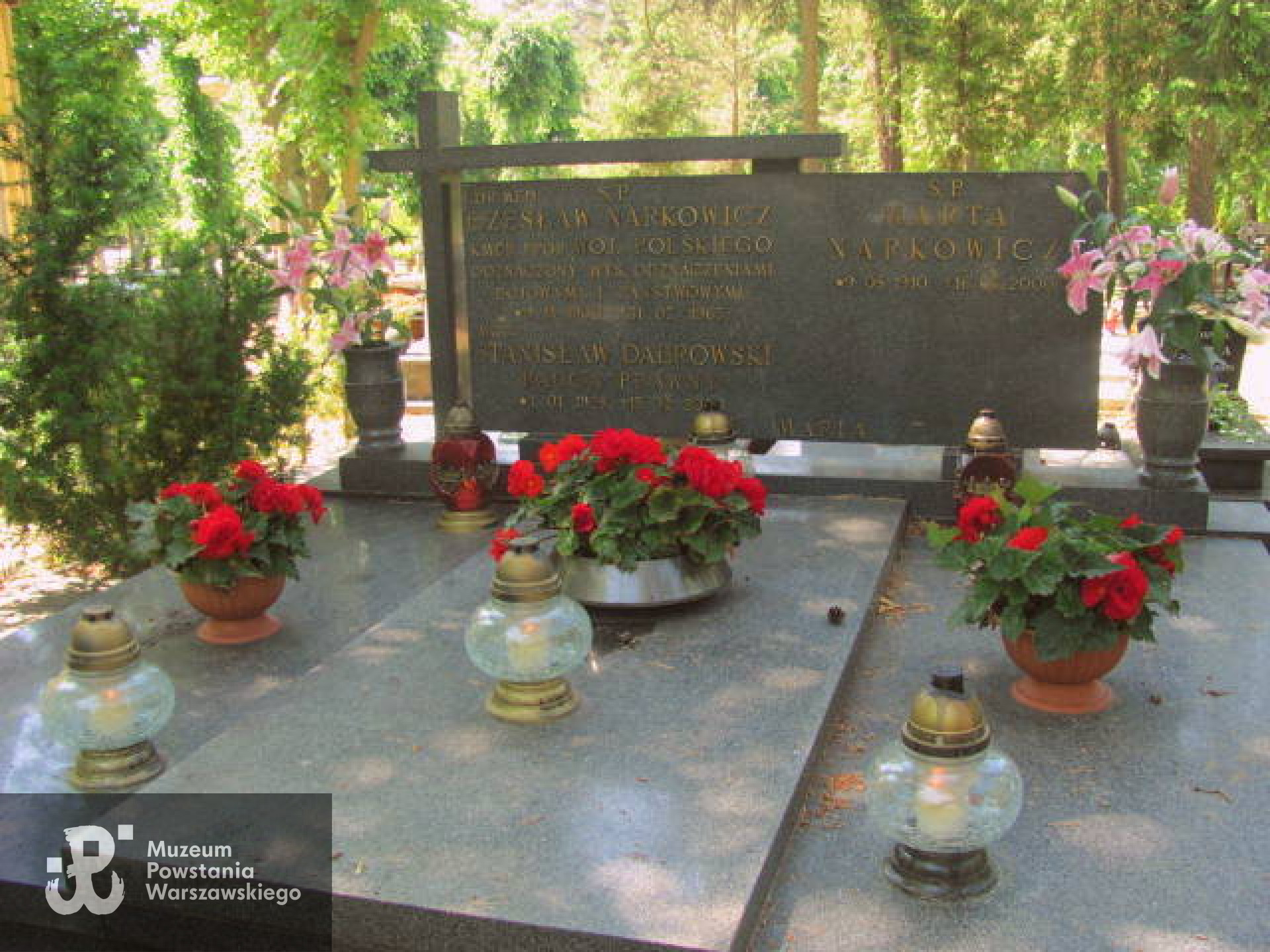 Cmentarz Komunalny w Międzyzdrojach, Sektor. VII, rząd  B.  grób 1. Fot. Grobonet - domena publiczna