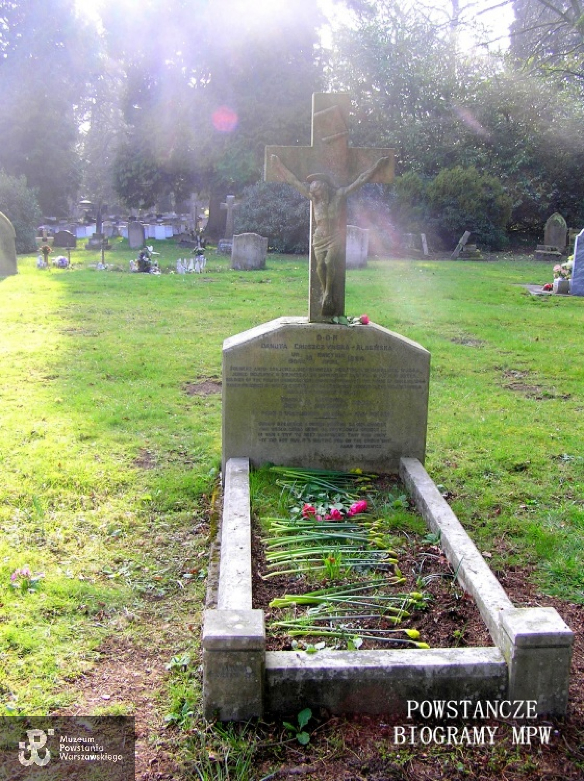Grób Danuty Gruszczyńskiej - Alasińskiej na Bedford Cementary. Fot. z archiwum rodzinnego Iwony Kołowieckiej
