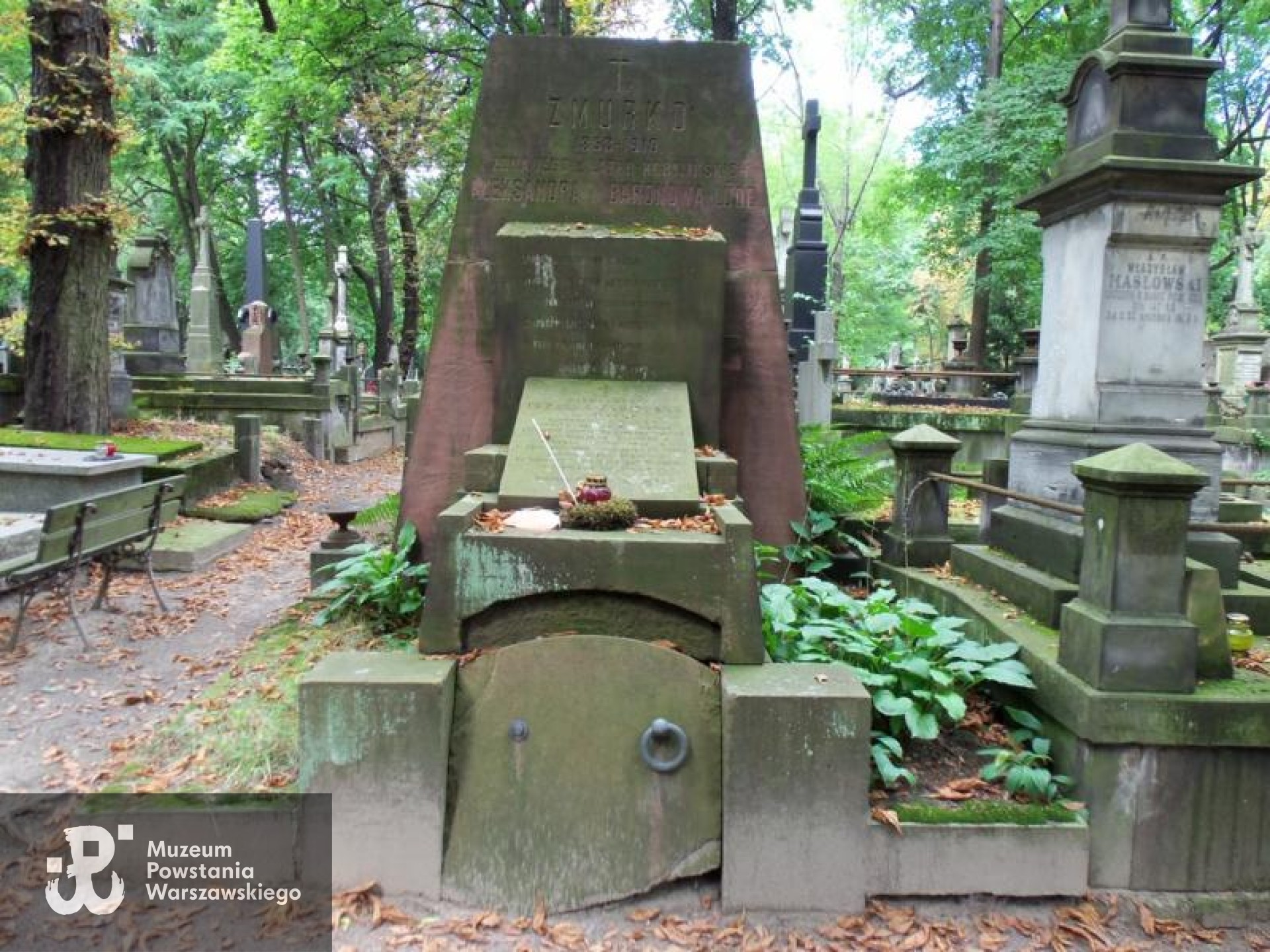 Cmentarz Powązkowski, miejsce upamiętnienia Aleksandry Zabielskiej.