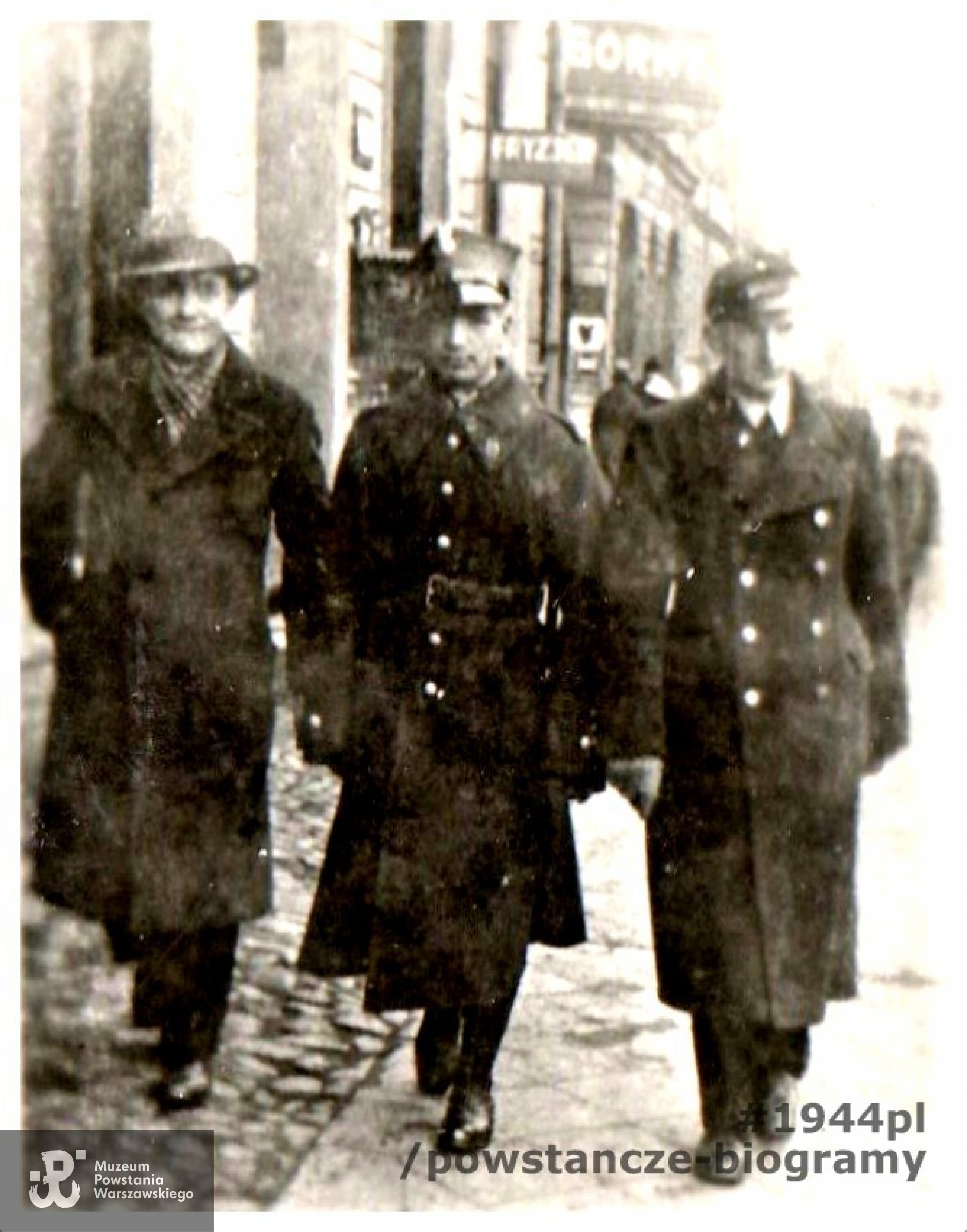 Skany ze zbiorów rodzinnych p. Bożeny Mankiewicz, udostępnione poprzez Pokój Kombatanta MPW. 