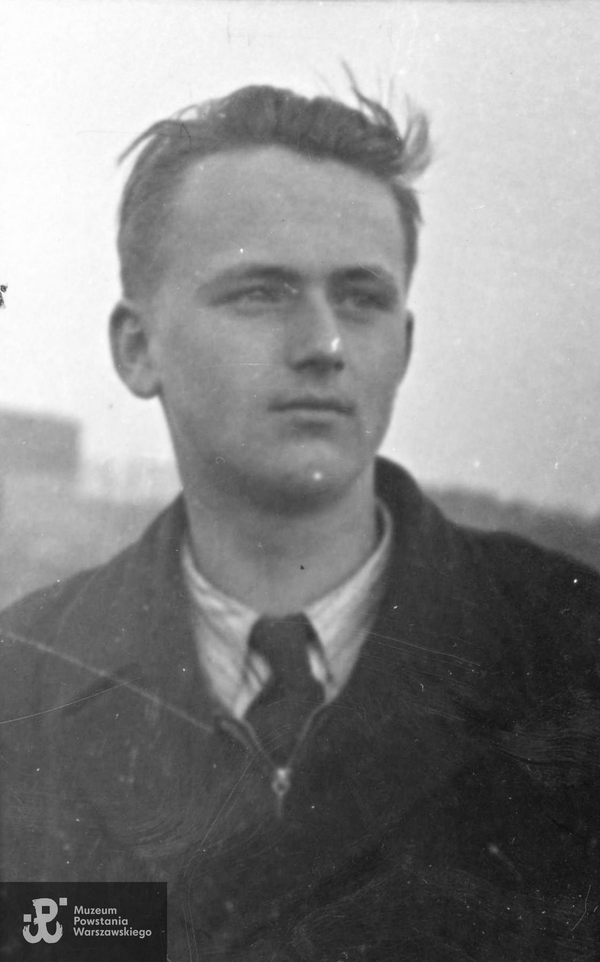 Stefan Komornicki "Stadian" (1926-1944). Fot. archiwum rodzinne, skan wykonano w Pokoju Kombatanta MPW (2014 r.)