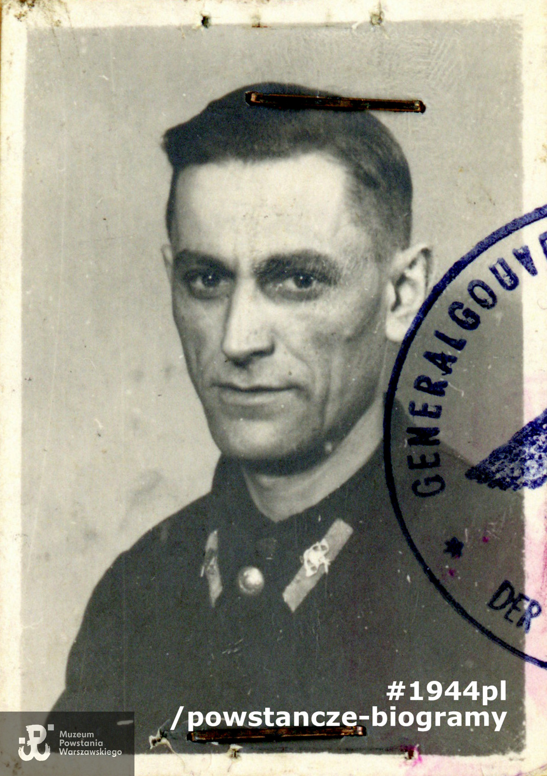 kpr. Edward Świątek (1909-1984). Fotografia legitymacyjna z okresu okupacji niemieckiej, zbiory  Archiwum Muzeum Powstania Warszawskiego